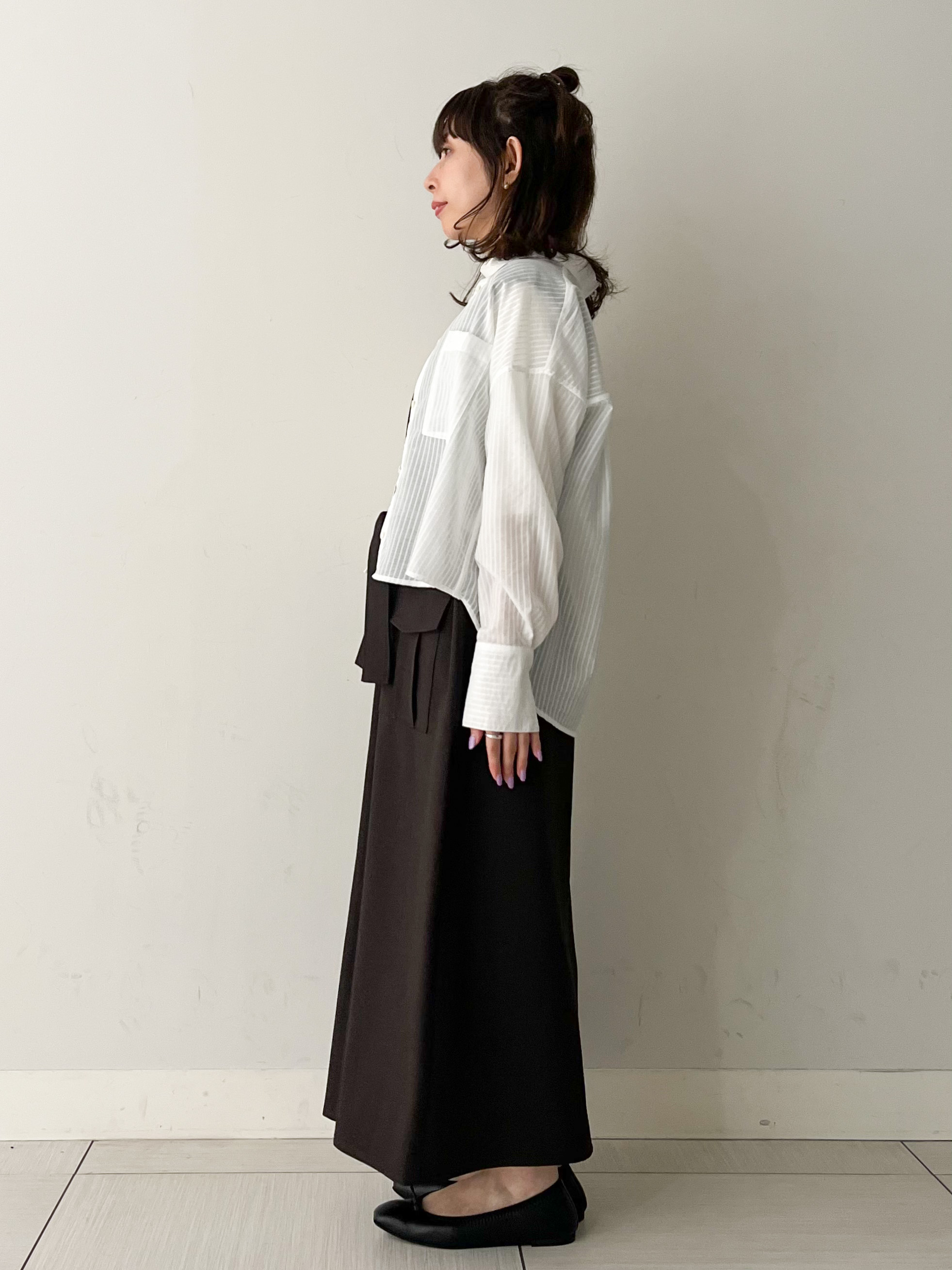 じゅんさんの「DRESSTERIOR｜シアーストライプクロップドシャツ」を使ったコーディネート