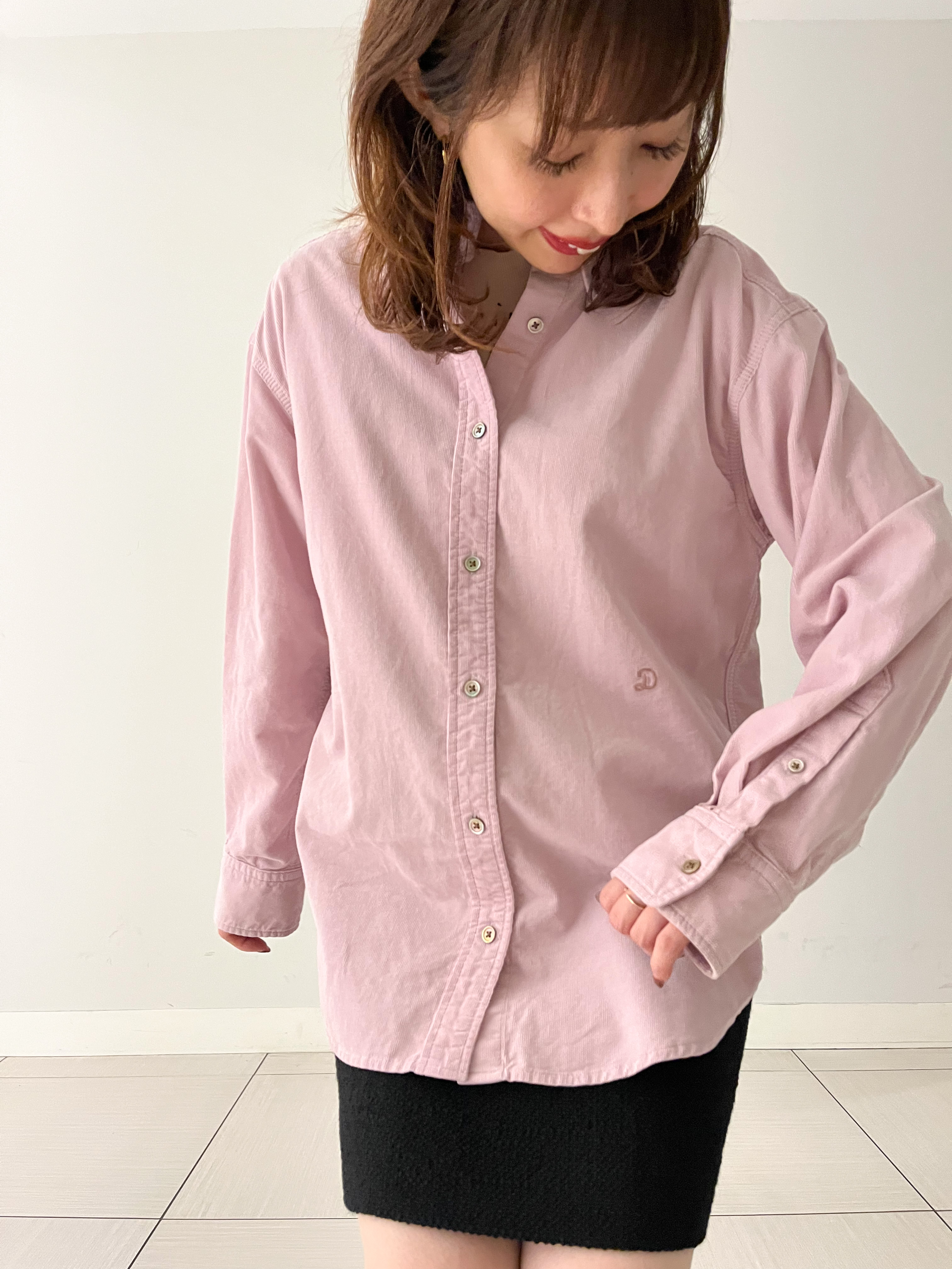 じゅんさんの「DRESSTERIOR｜【軽やかな着心地】コーデュロイ オーバーサイズシャツ」を使ったコーディネート