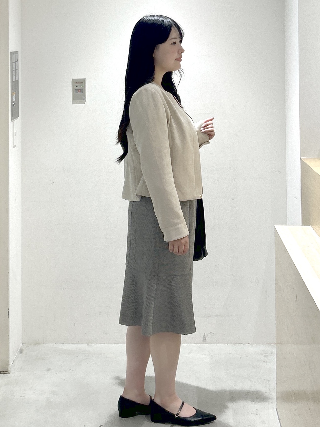 sayaさんの「OPAQUE.CLIP｜【洗える】レザー調／スウェード風ノーカラーブルゾン」を使ったコーディネート