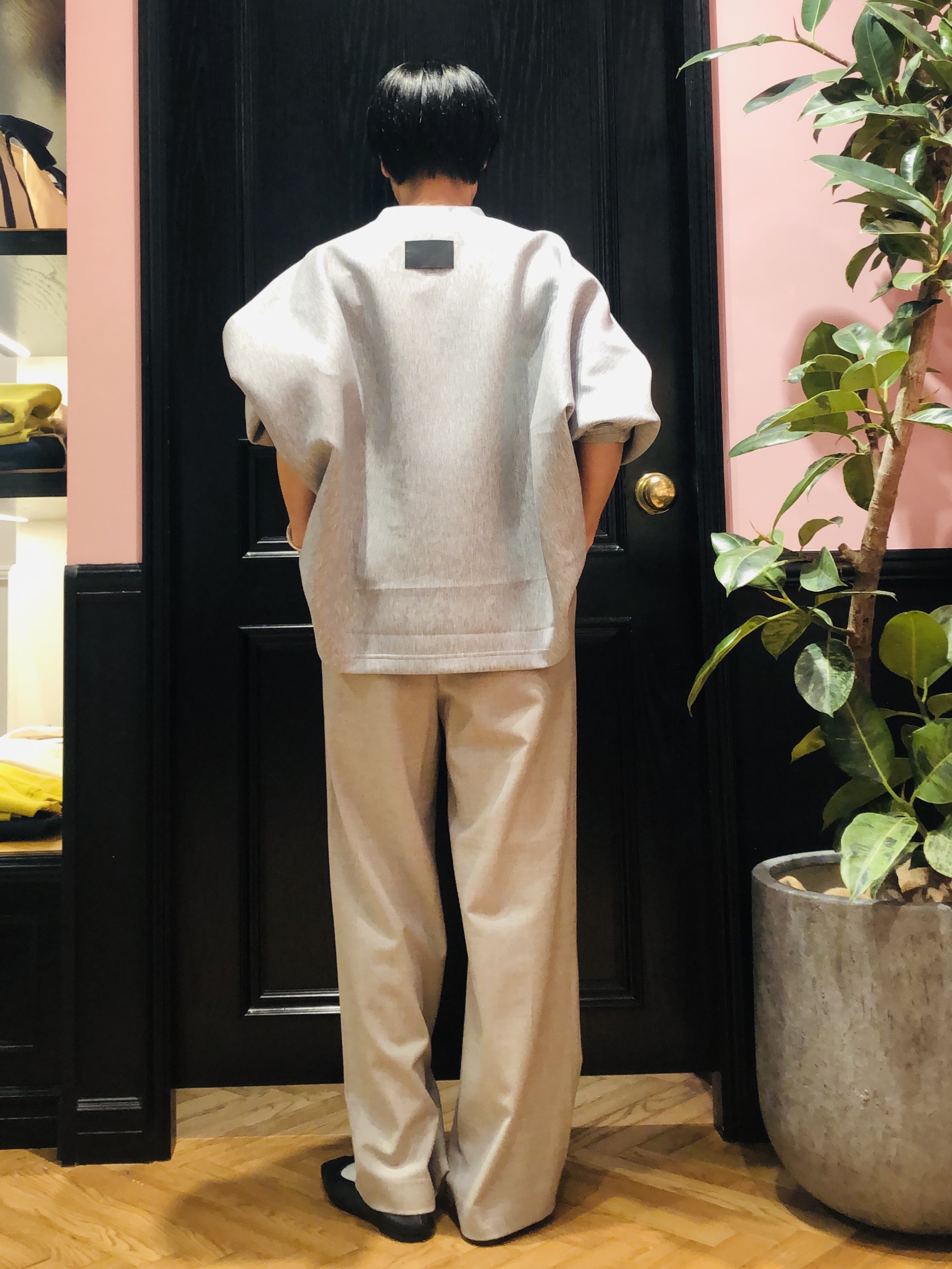 OGATAさんの「DRESSTERIOR｜【マシンウォッシャブル】Super100&rsquo;sウール サキソニーイージーパンツ」を使ったコーディネート