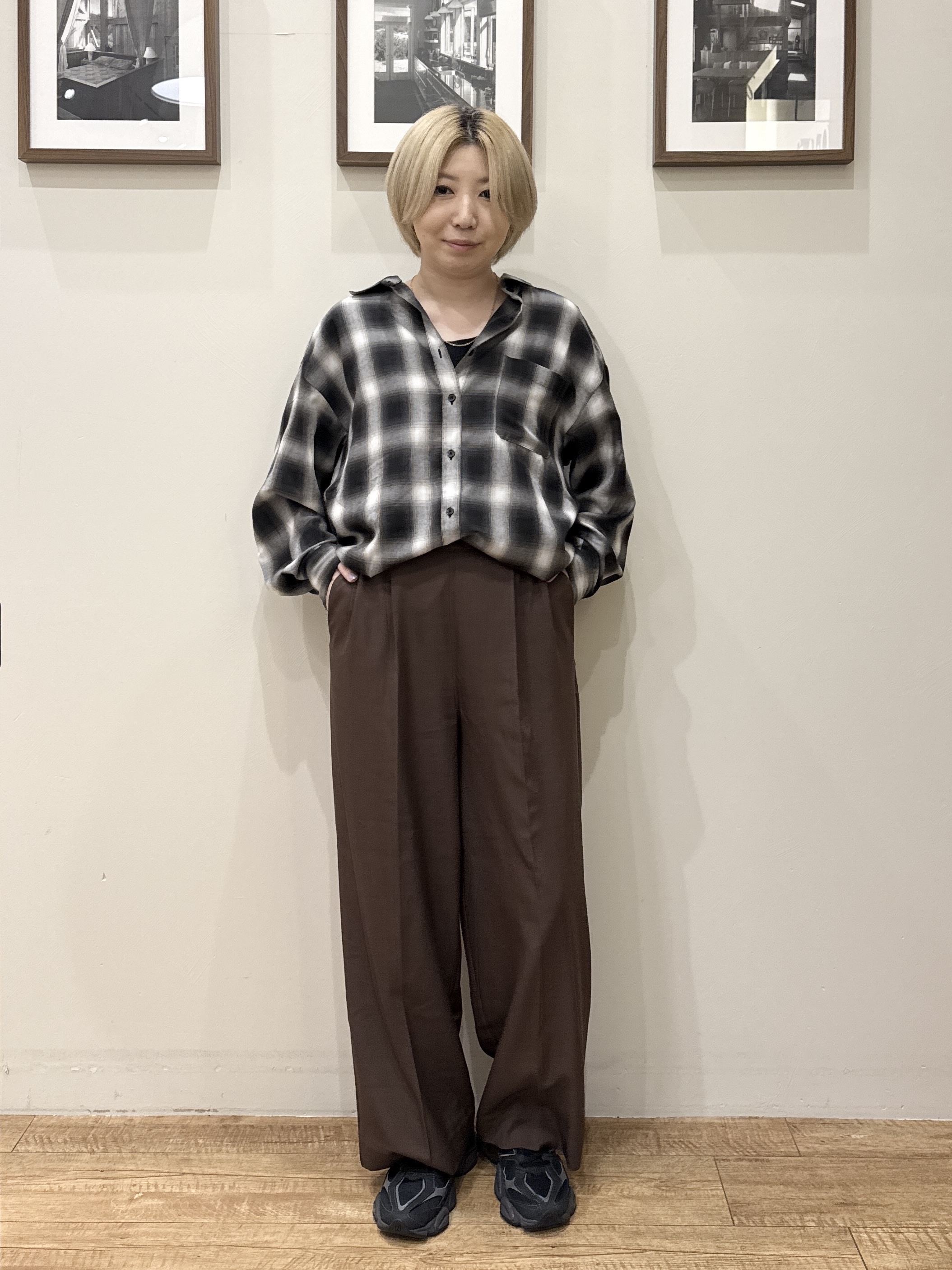RA★SEさんの「SHOO･LA･RUE｜【洗濯後しわになりにくい/S-LL】気分で選ぶ 大人のデイリー使いに ベーシックシャツ」を使ったコーディネート