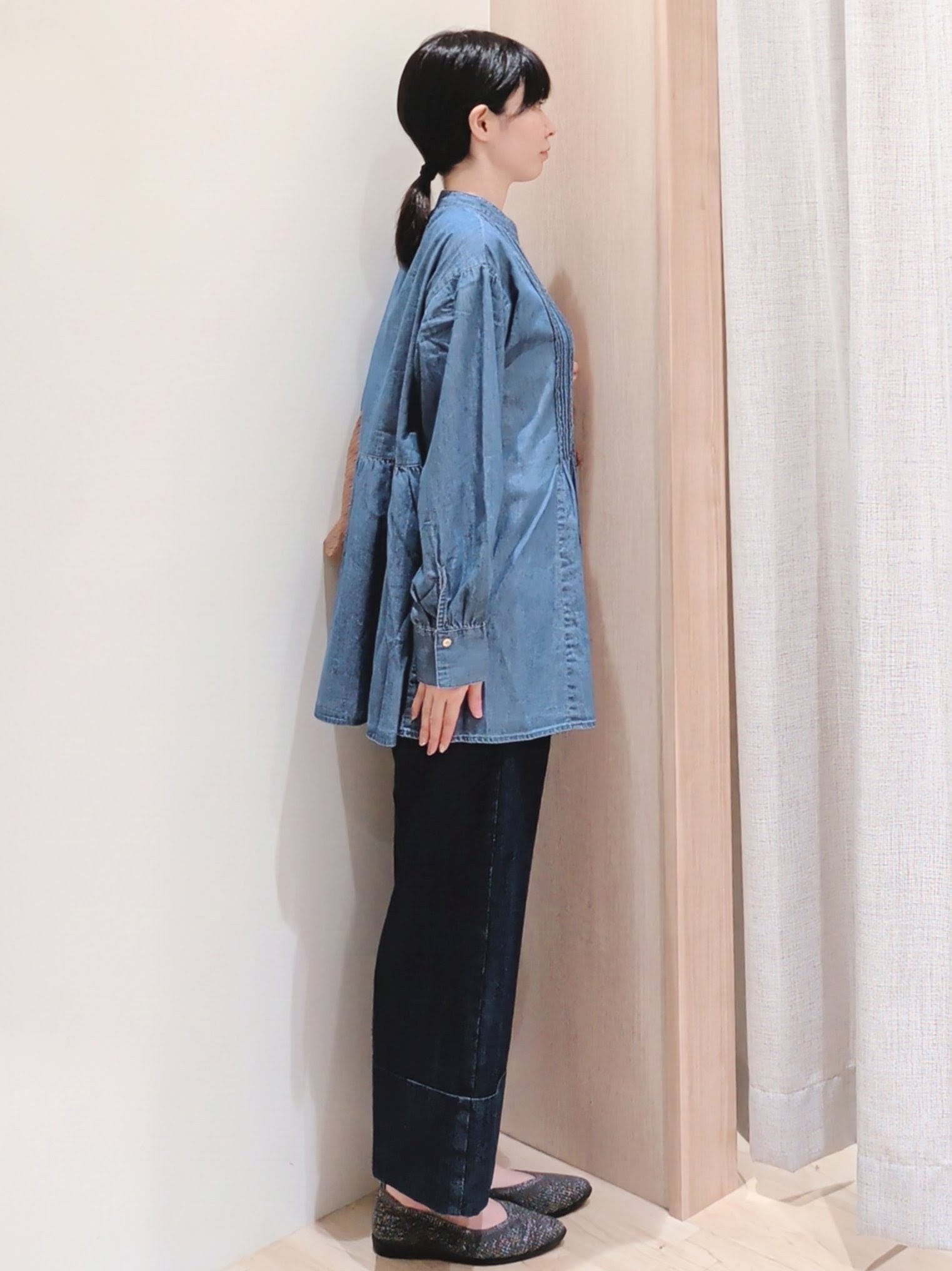 Yuiさんの「grove｜軽やかなデニムで、女性らしく　ピンタックデニムダンガリーブラウス」を使ったコーディネート