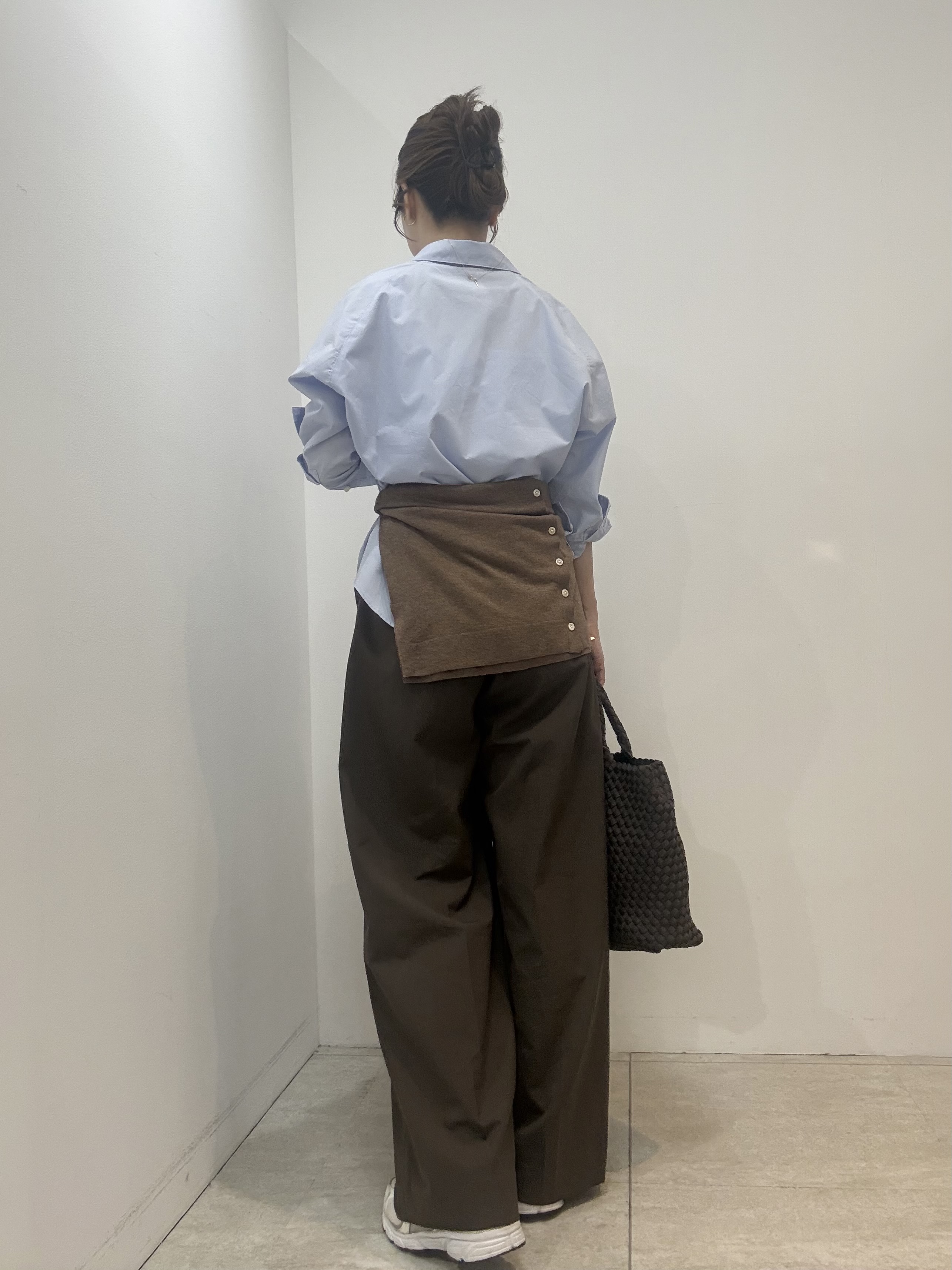 かなえさんの「UNTITLED｜コットンドルマンシャツ」を使ったコーディネート