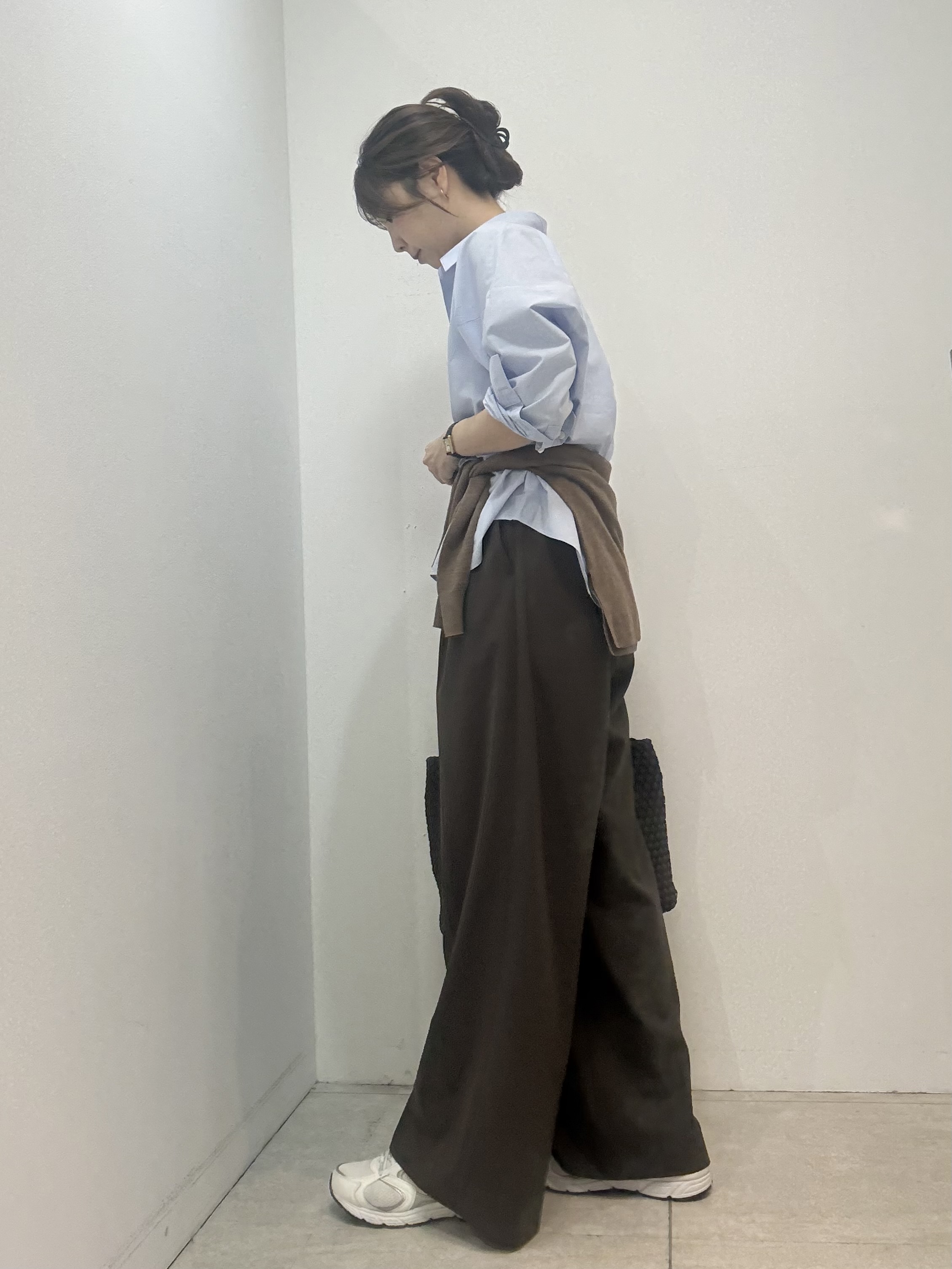 かなえさんの「UNTITLED｜コットンドルマンシャツ」を使ったコーディネート