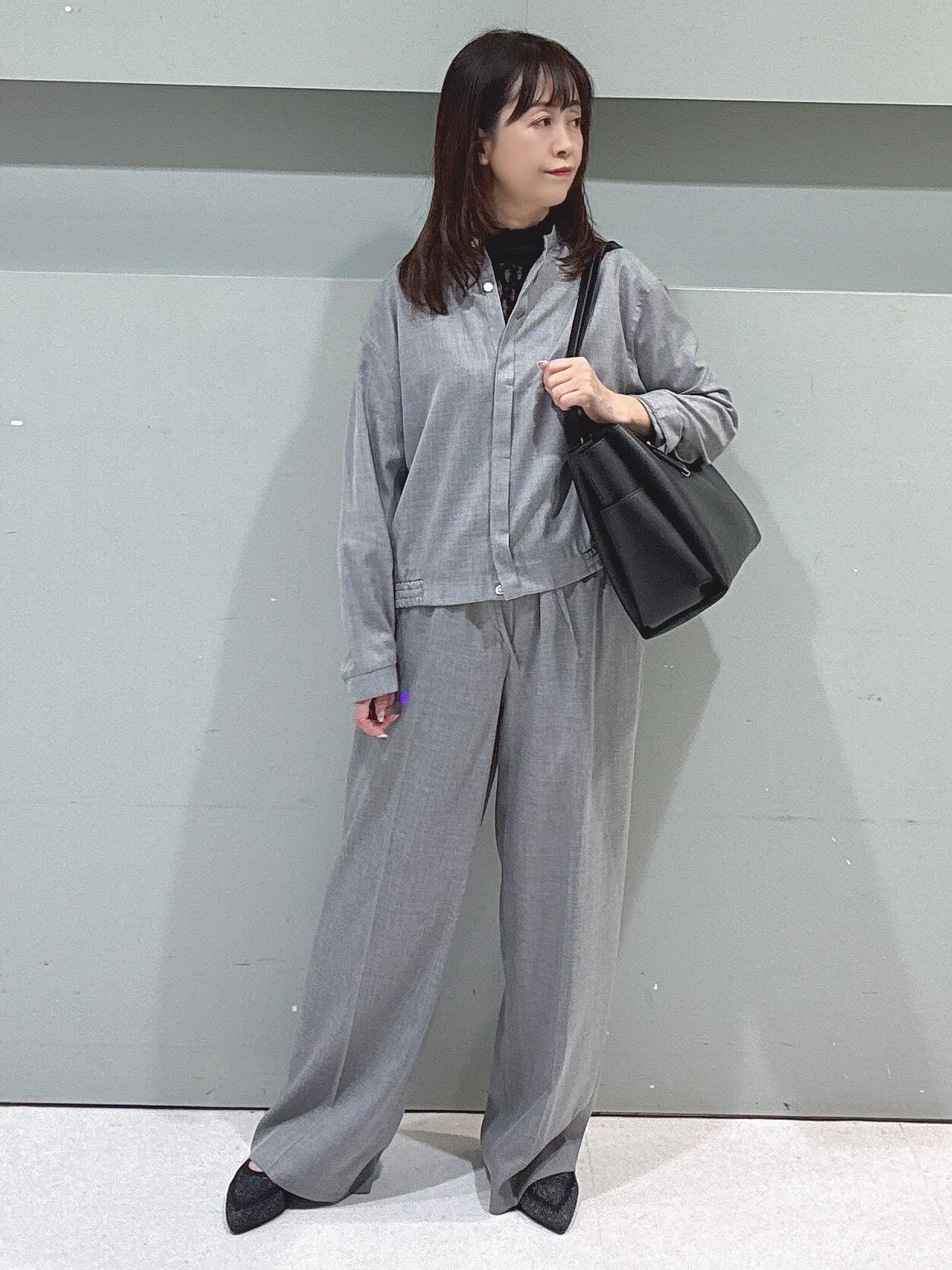 makiさんの「UNTITLED｜【セットアップ可/秋羽織り】メランジツイルシャツ」を使ったコーディネート