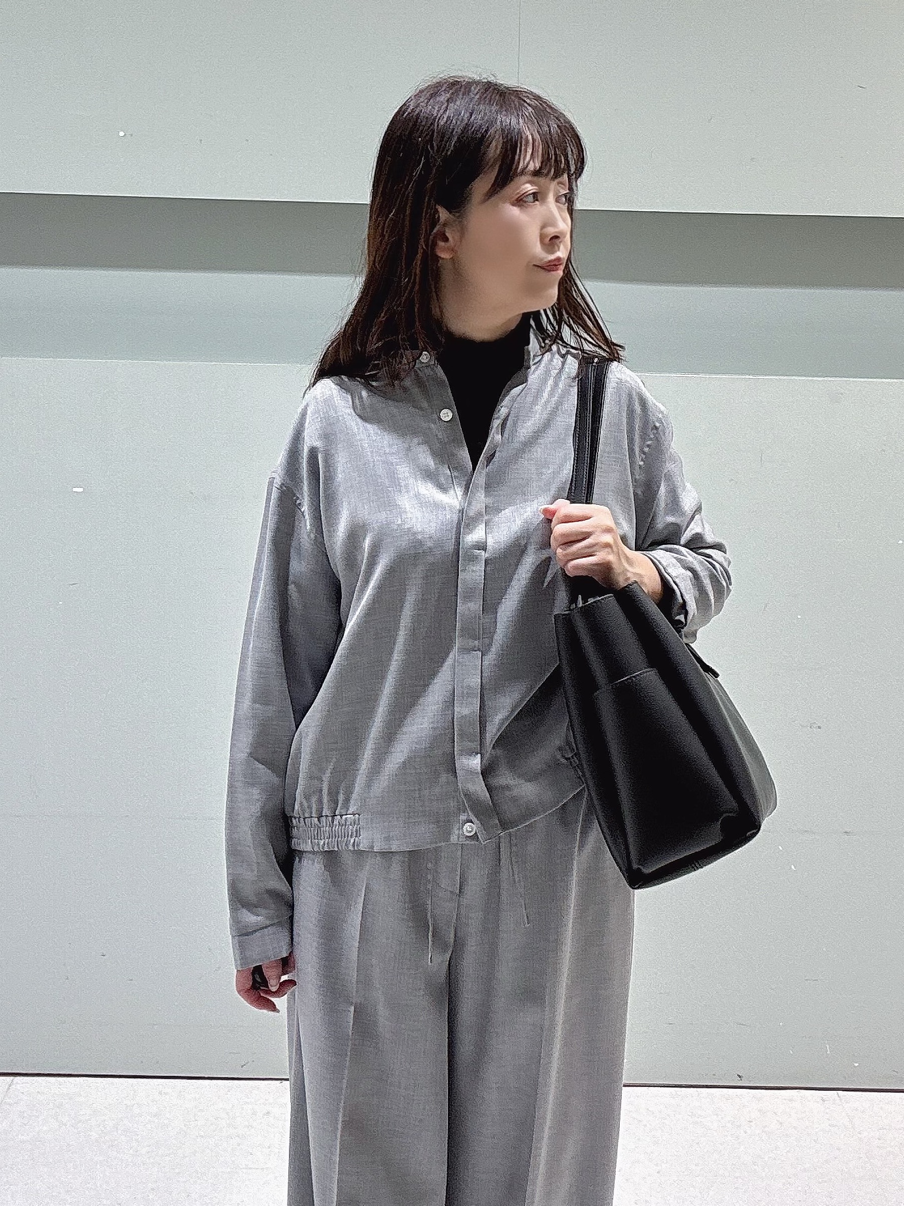 makiさんの「UNTITLED｜【セットアップ可/秋羽織り】メランジツイルシャツ」を使ったコーディネート