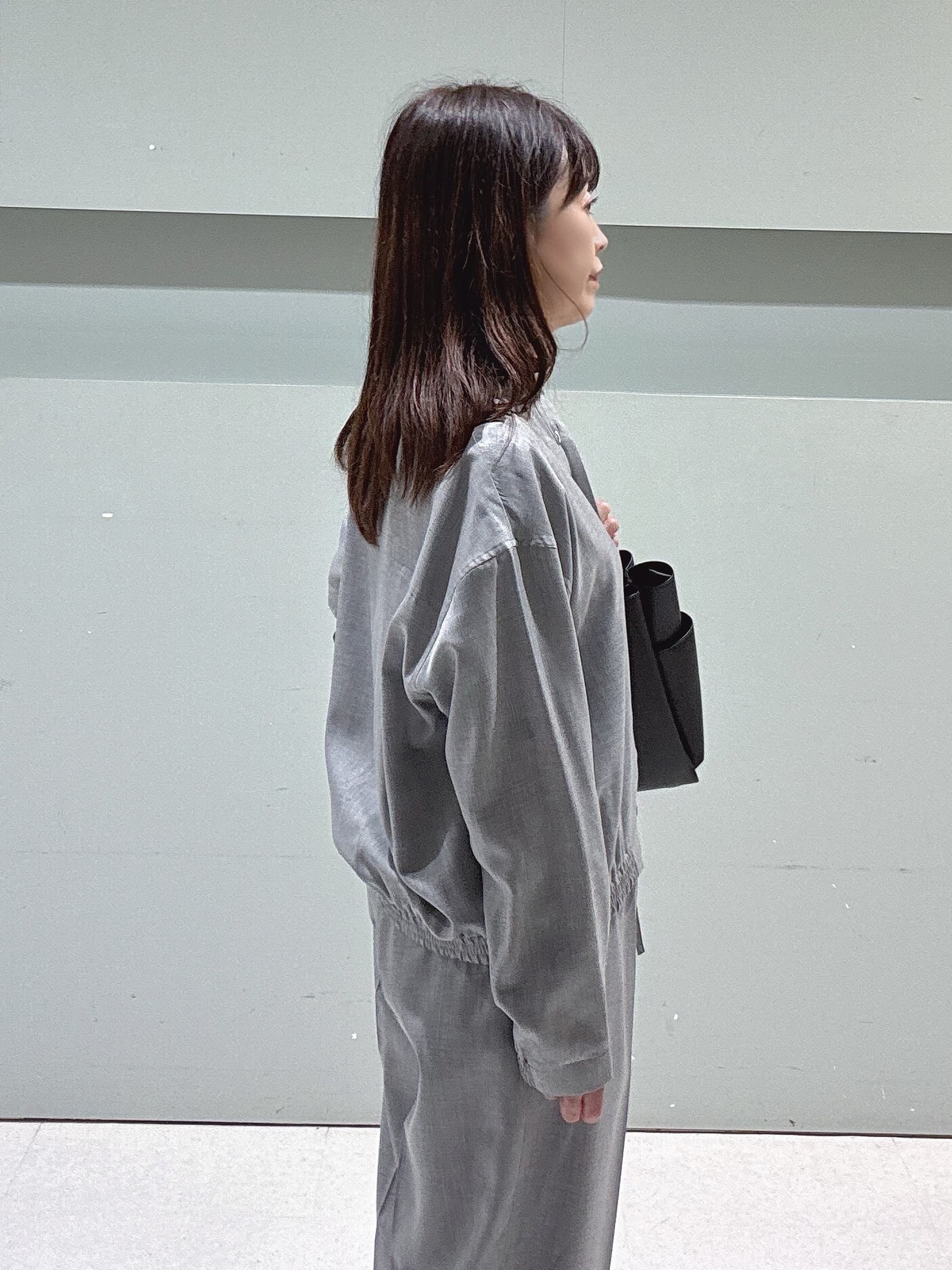 makiさんの「UNTITLED｜【セットアップ可/秋羽織り】メランジツイルシャツ」を使ったコーディネート