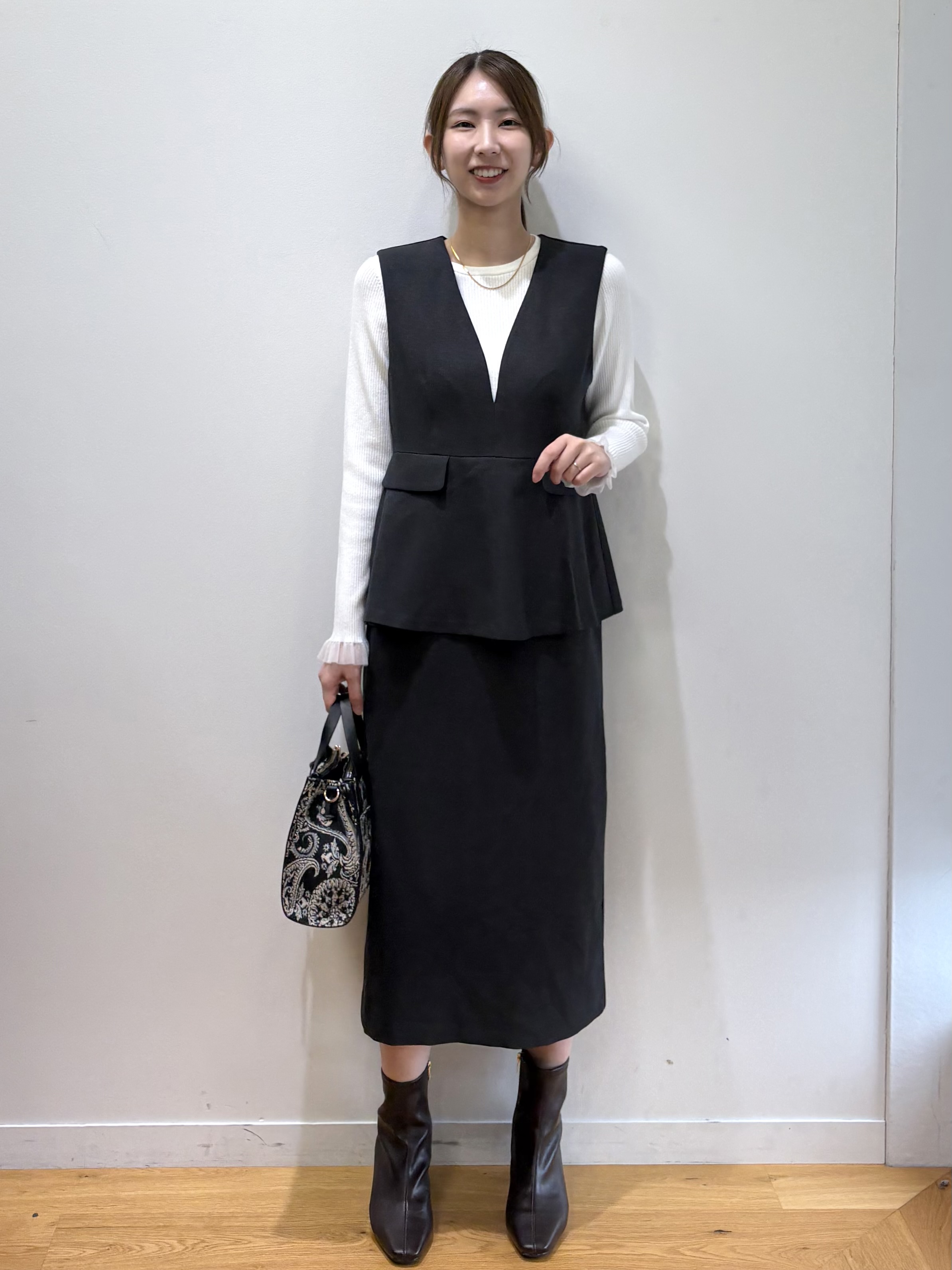 めぐさんの「OPAQUE.CLIP｜【軽量／2WAY】ジャカードデザインミドルトートバッグ」を使ったコーディネート