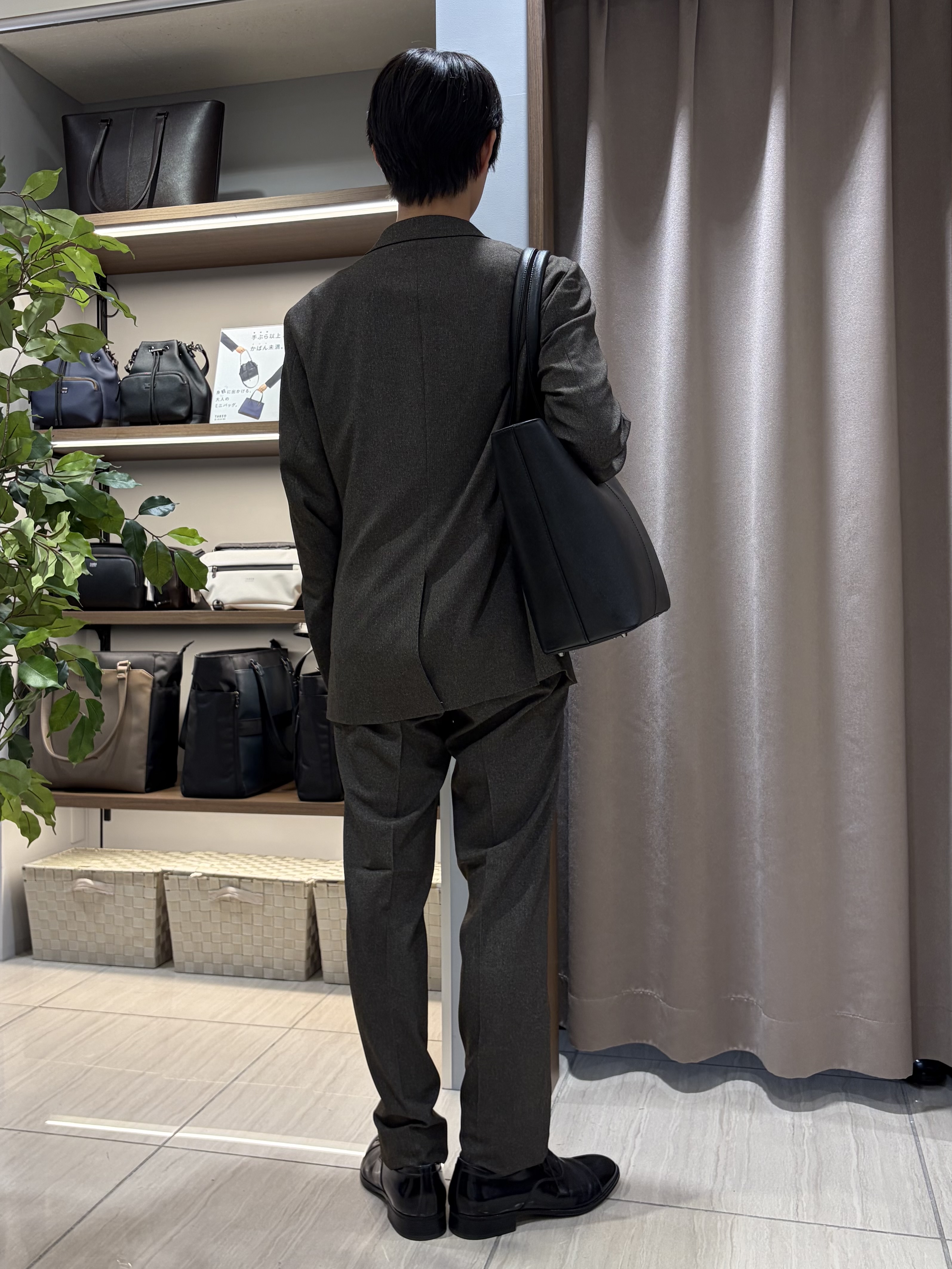 hiroさんの「TAKEO KIKUCHI｜ウールライクキャットフット ジャケット」を使ったコーディネート