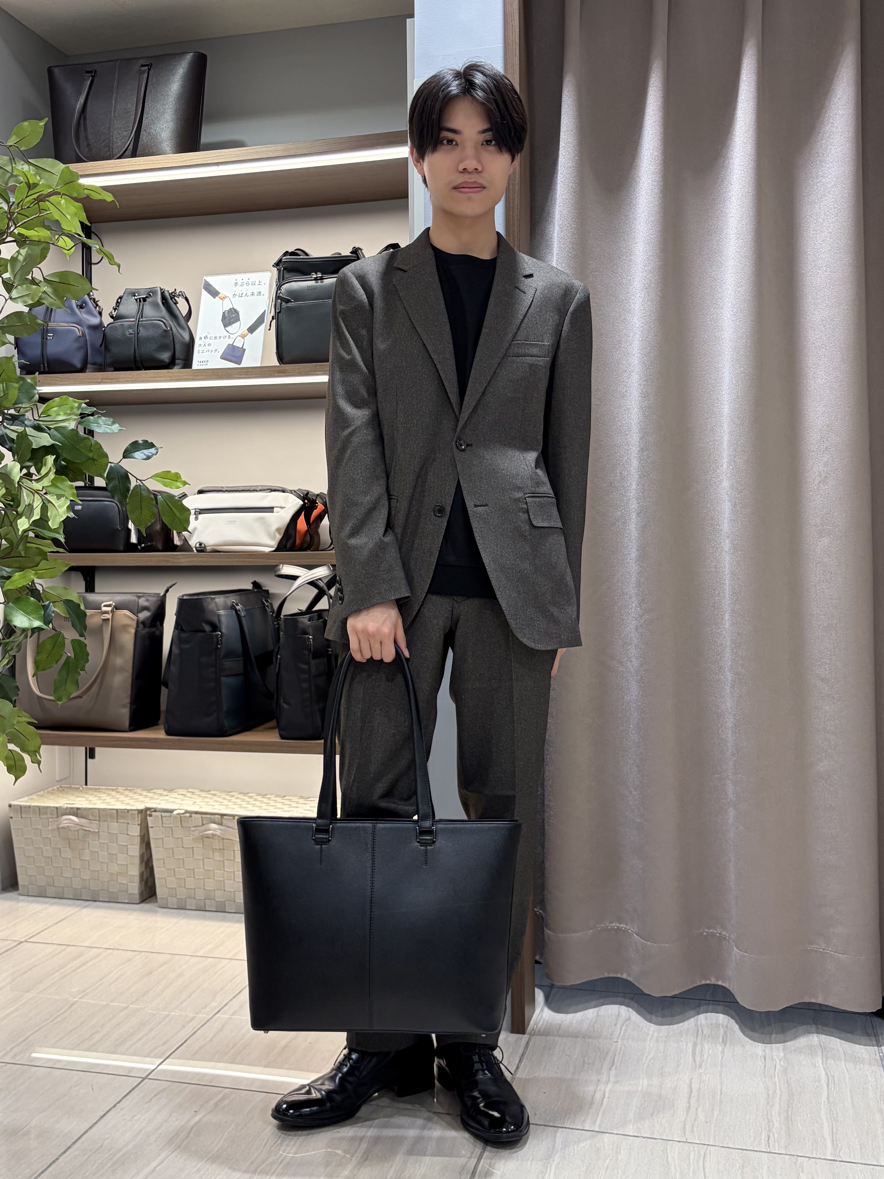 hiroさんの「TAKEO KIKUCHI｜ウールライクキャットフット ジャケット」を使ったコーディネート
