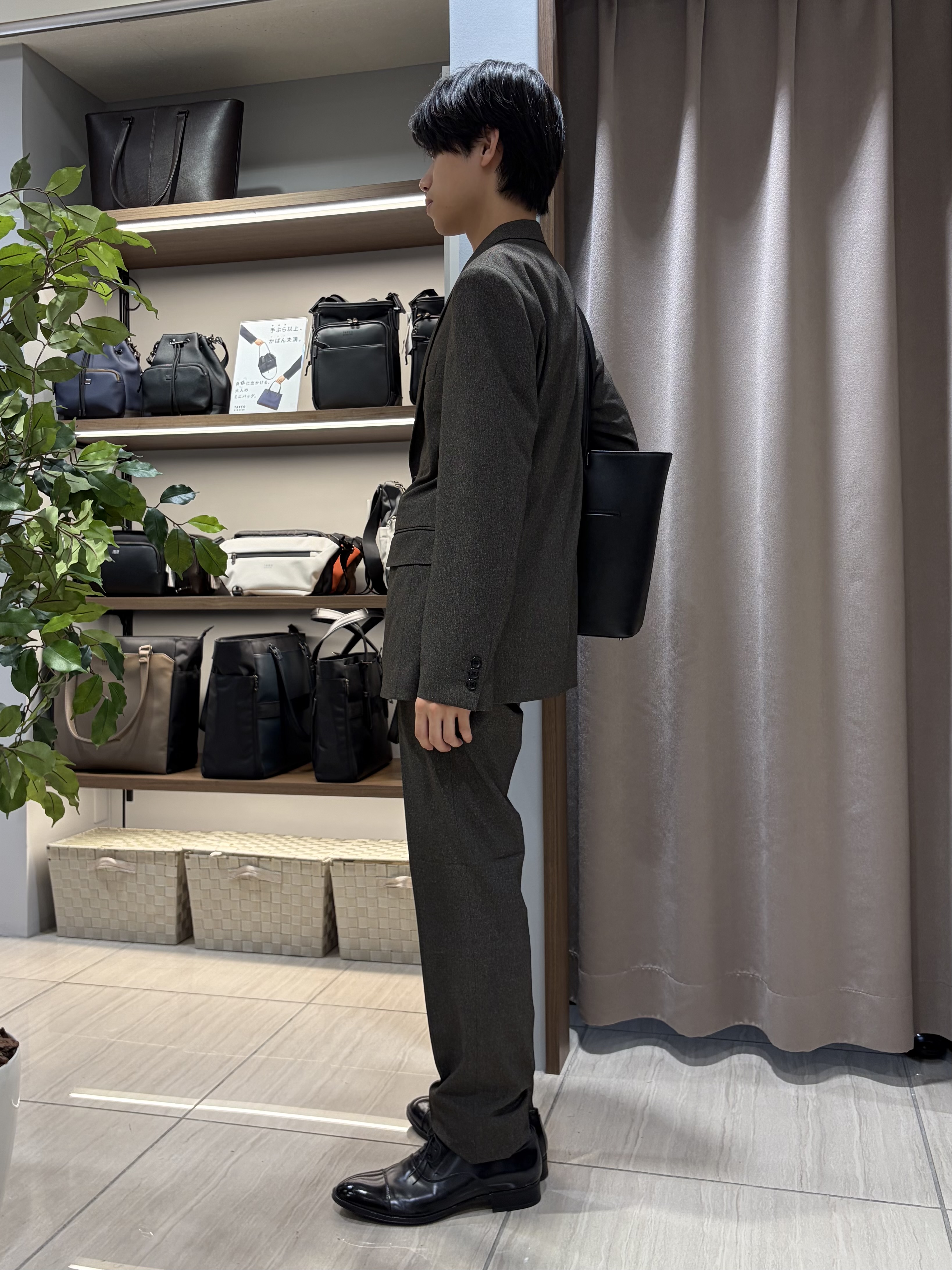 hiroさんの「TAKEO KIKUCHI｜ウールライクキャットフット ジャケット」を使ったコーディネート