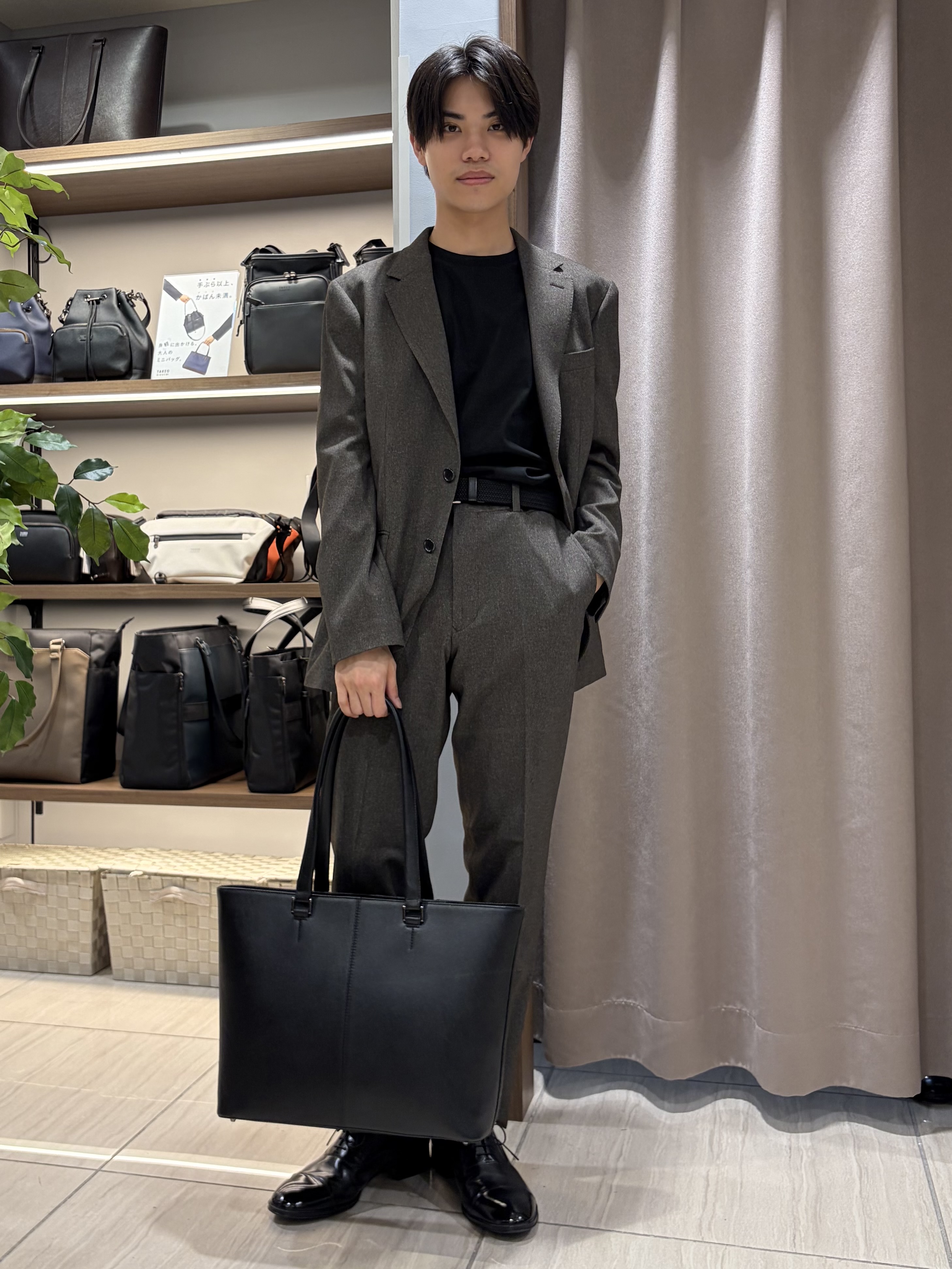 hiroさんの「TAKEO KIKUCHI｜ウールライクキャットフット ジャケット」を使ったコーディネート