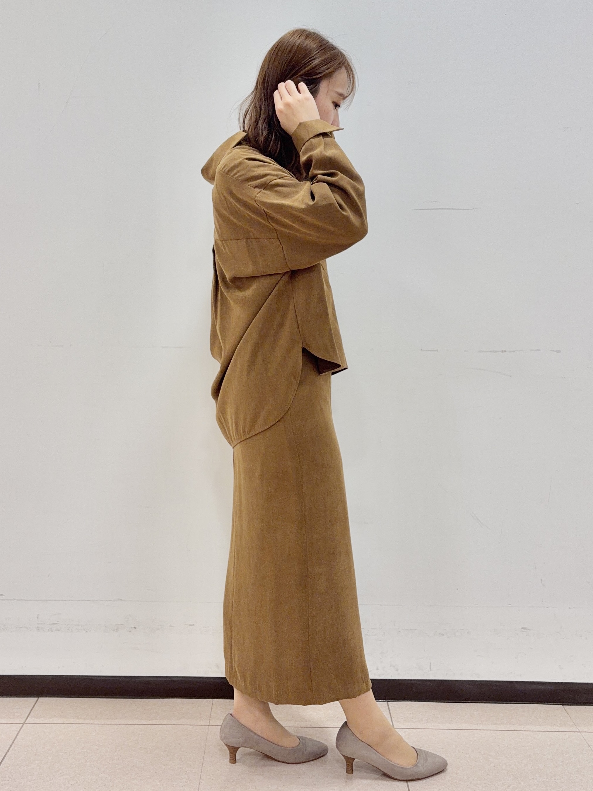 りおさんの「UNTITLED｜【セットアップ可/秋羽織り】スエードライクシャツ」を使ったコーディネート