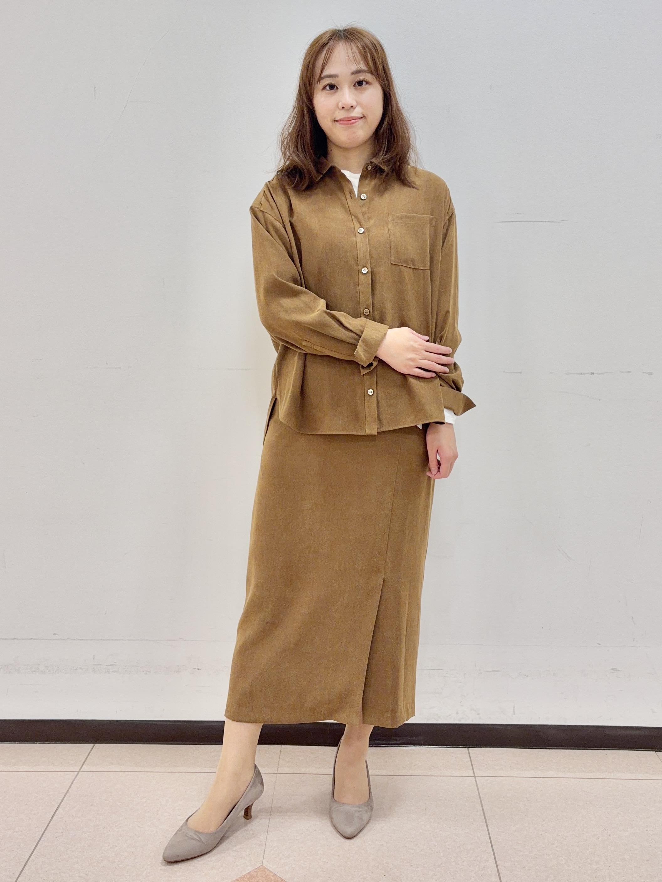 りおさんの「UNTITLED｜【セットアップ可/秋羽織り】スエードライクシャツ」を使ったコーディネート
