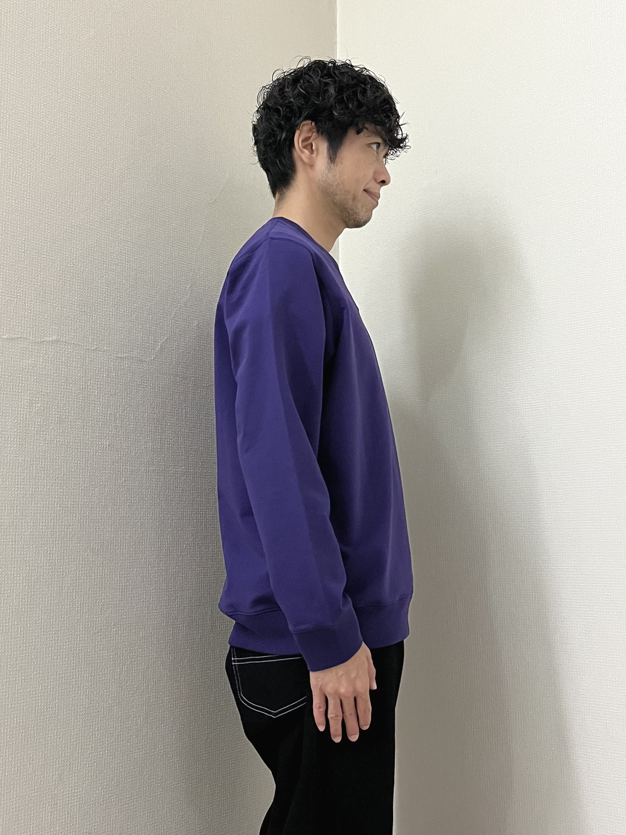 URAさんの「TAKEO KIKUCHI｜ワンポイント刺繍 ミニ裏毛 プルオーバージャージ」を使ったコーディネート