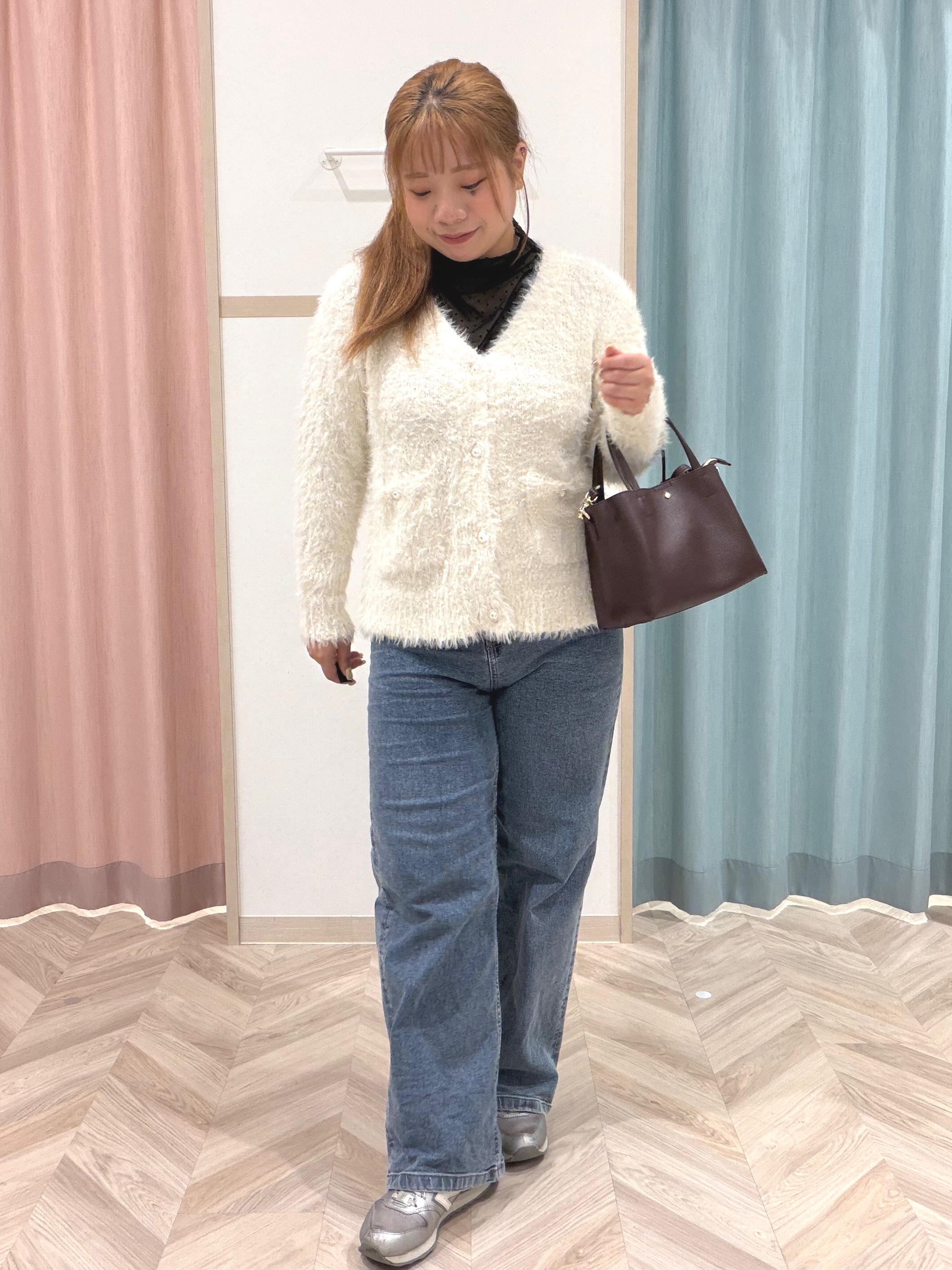まちゃんなちゃんさんの「SHOO･LA･RUE｜【S-LL/洗濯機可】コーデにプラスするだけで垢抜ける 柄アソートシアーチュールトップス」を使ったコーディネート