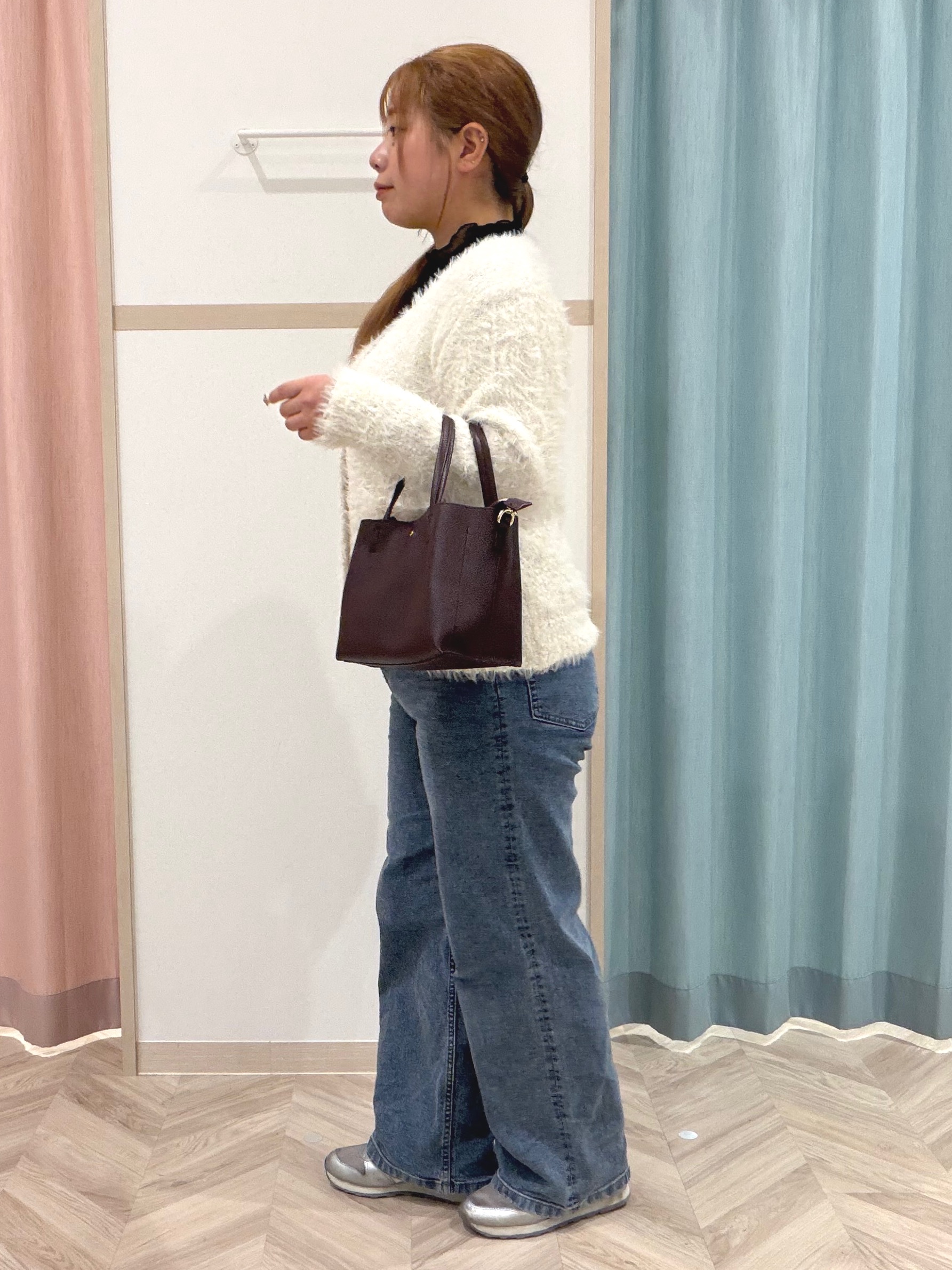 まちゃんなちゃんさんの「SHOO･LA･RUE｜【S-LL/洗濯機可】コーデにプラスするだけで垢抜ける 柄アソートシアーチュールトップス」を使ったコーディネート