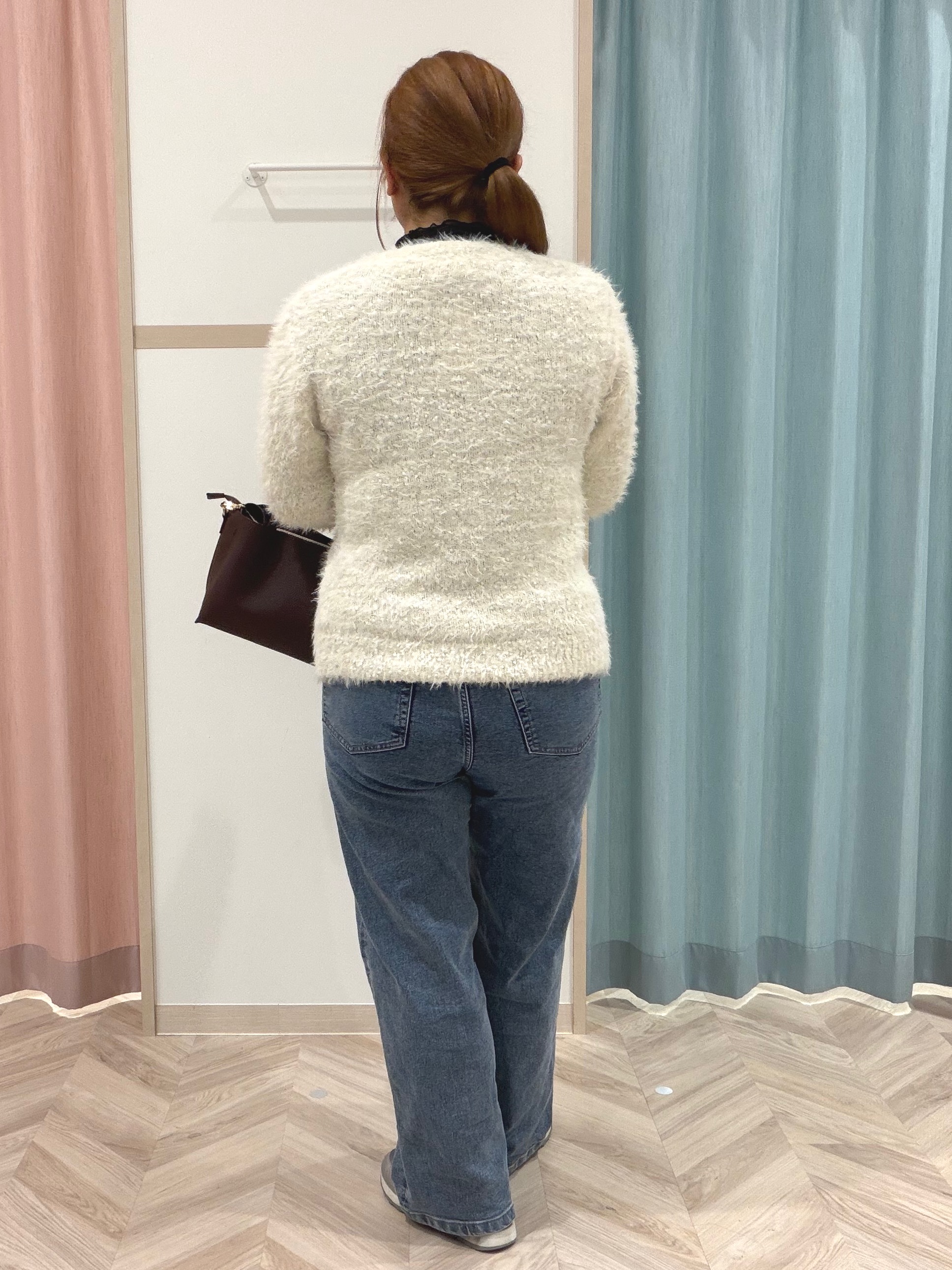 まちゃんなちゃんさんの「SHOO･LA･RUE｜【S-LL/洗濯機可】コーデにプラスするだけで垢抜ける 柄アソートシアーチュールトップス」を使ったコーディネート
