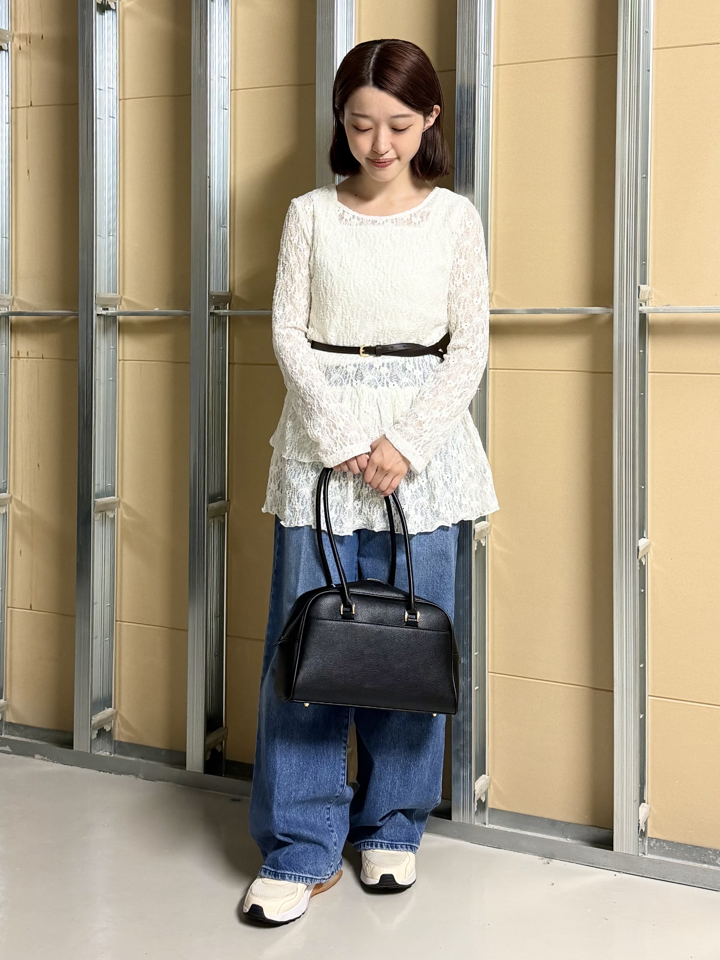 sahoさんの「THE SHOP TK｜レースローウエストペプラムトップス」を使ったコーディネート