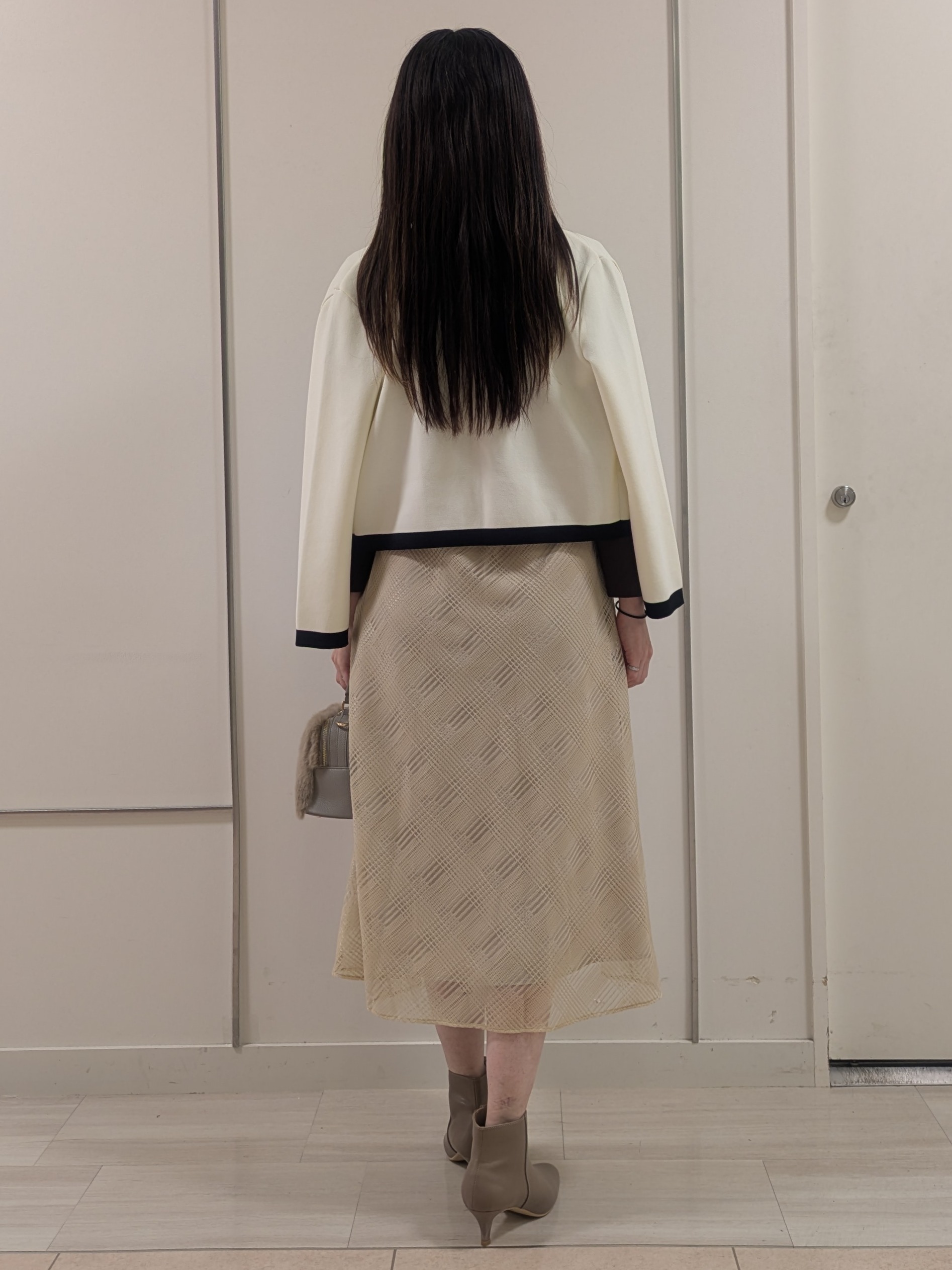 mikiさんの「COUP DE CHANCE｜【手洗い可／日本製】ニットドッキングフレアワンピース」を使ったコーディネート