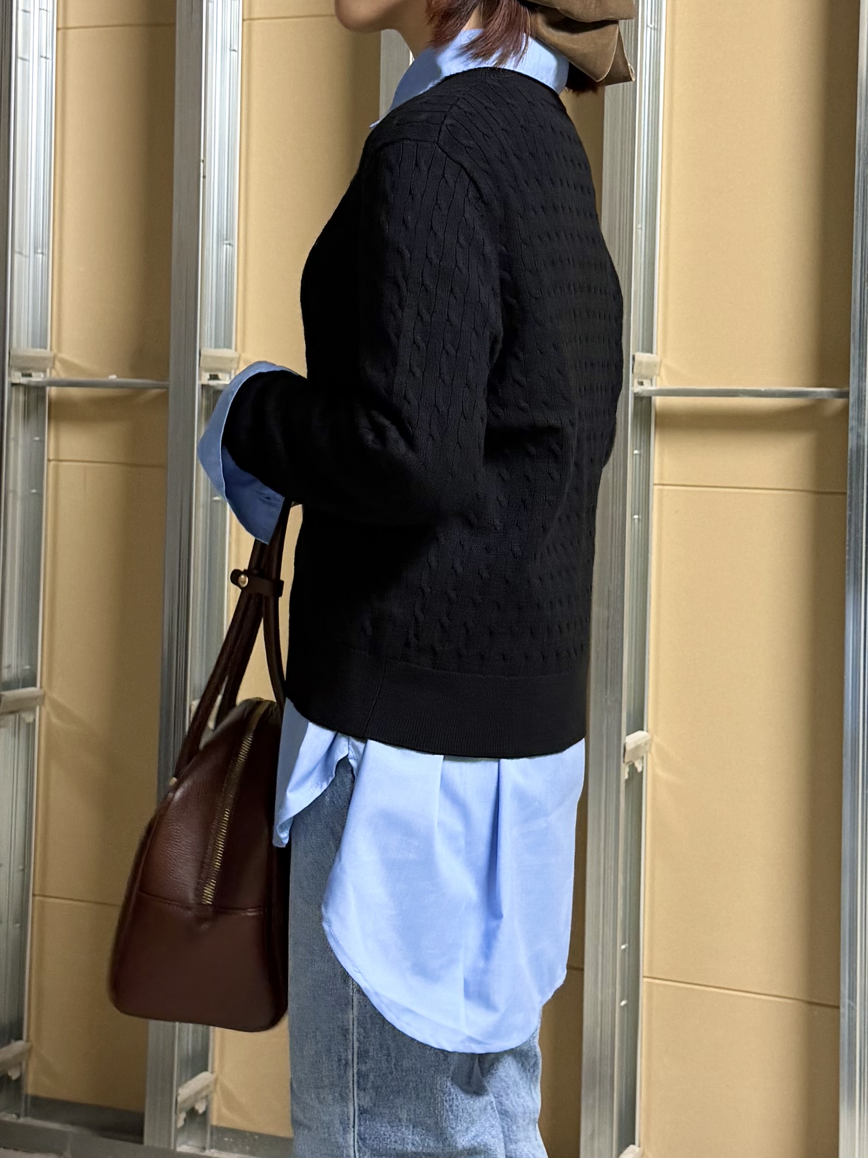 sahoさんの「THE SHOP TK｜POLO BCS/ケーブルクルーカーディガン」を使ったコーディネート