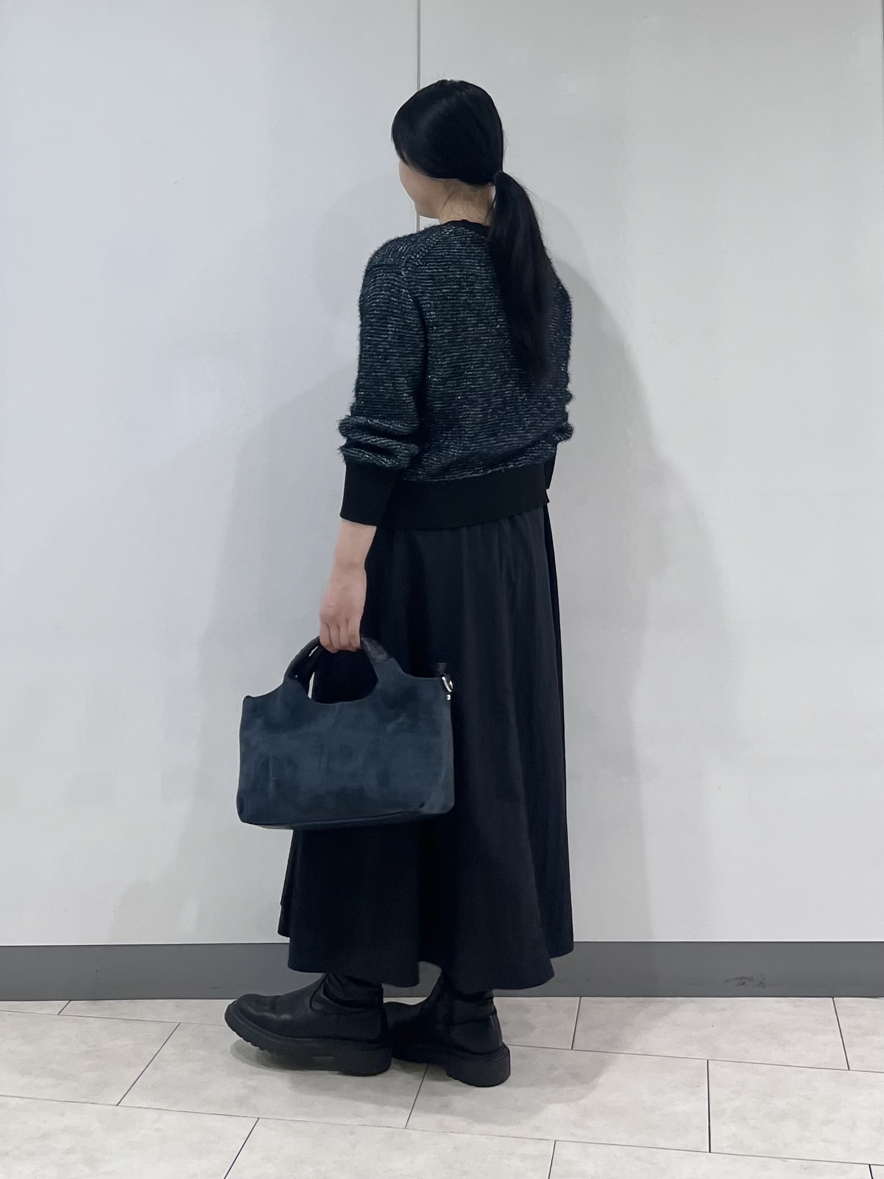 hasuさんの「INDIVI｜【撥水／裏地なし軽量】ギャザーボリュームスカート」を使ったコーディネート