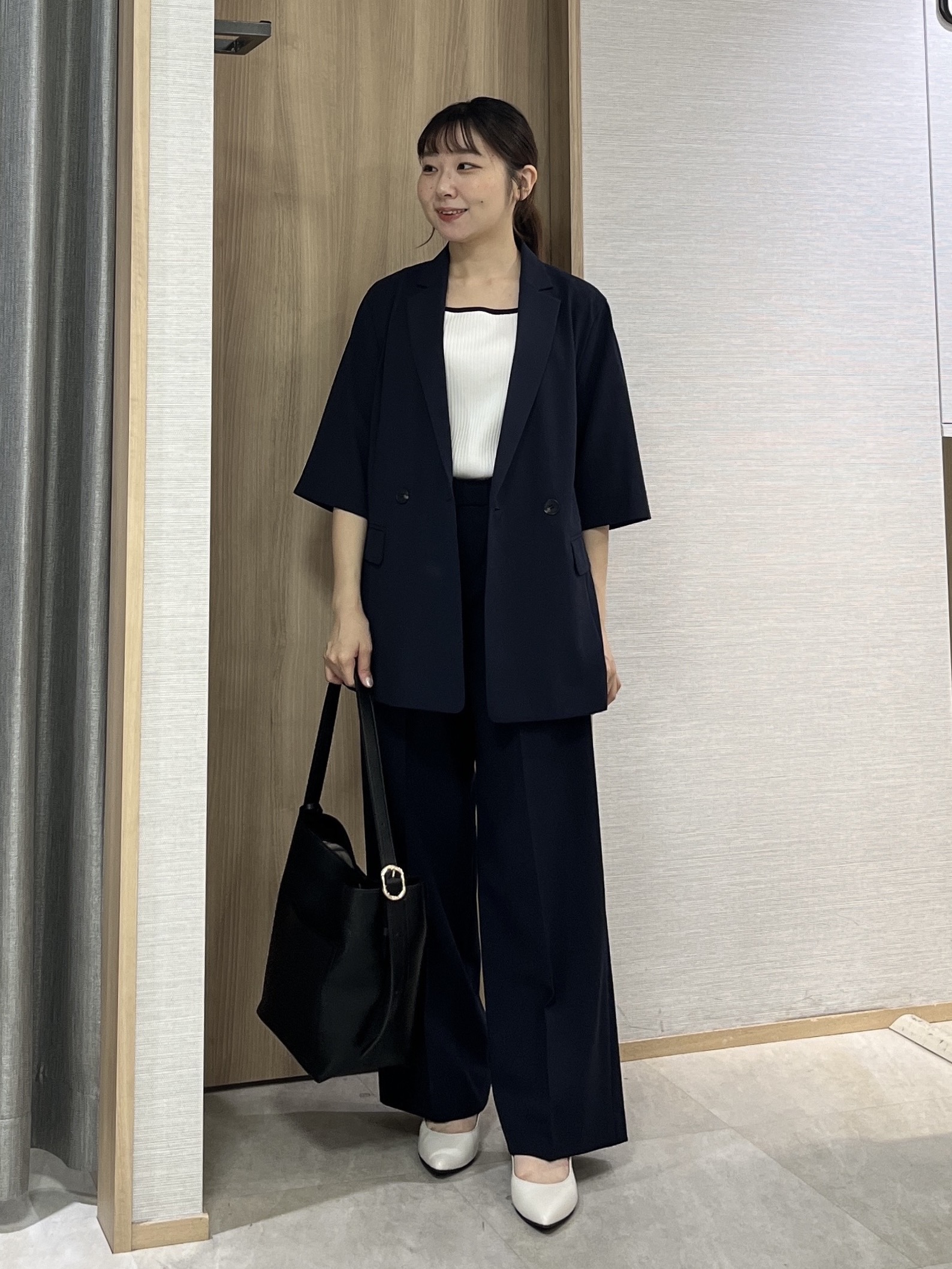 KAHOさんの「UNTITLED｜【秋の通勤羽織/セットアップ可/UVカット】エアリークール半袖ジャケット」を使ったコーディネート
