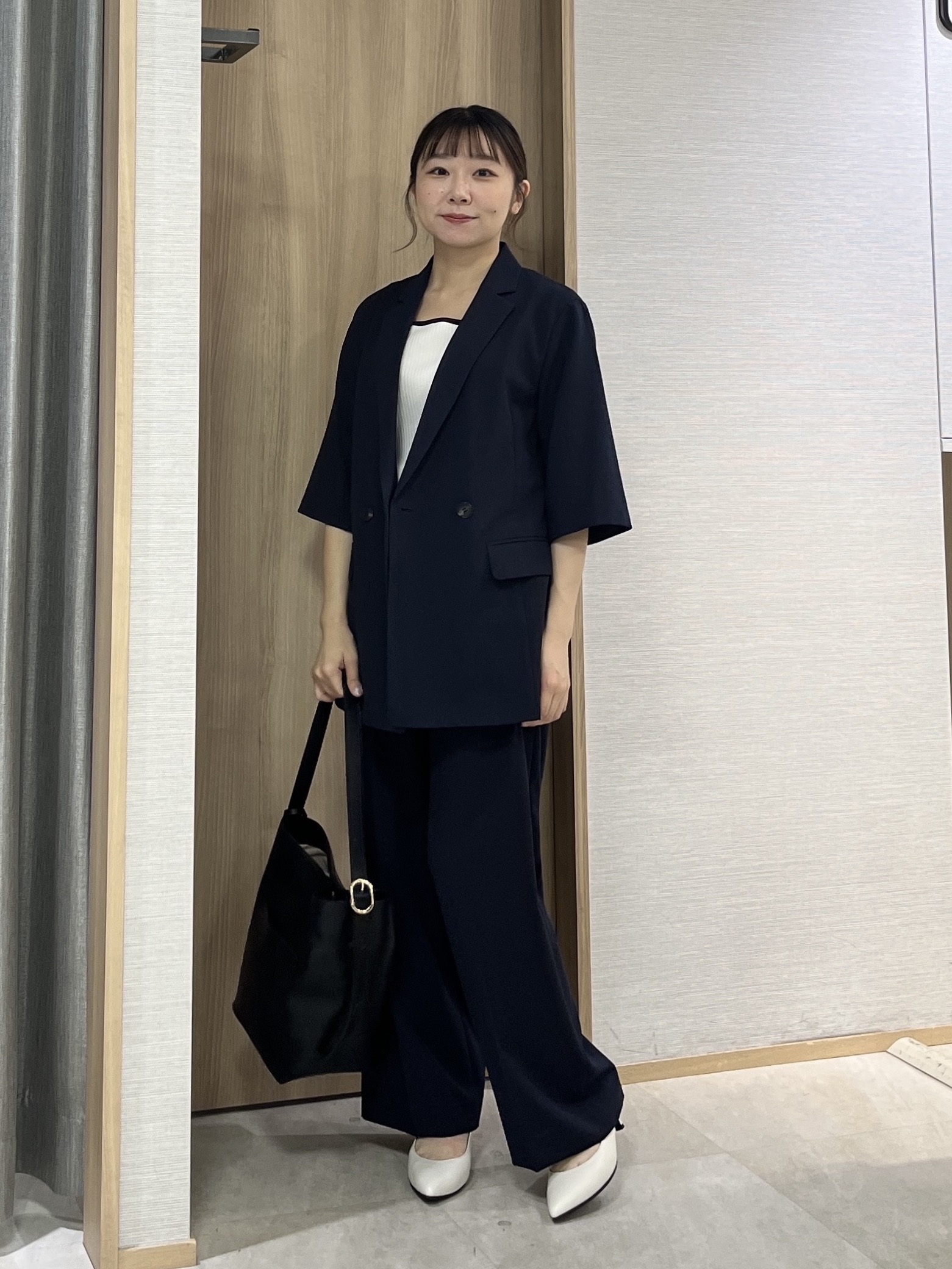 KAHOさんの「UNTITLED｜【秋の通勤羽織/セットアップ可/UVカット】エアリークール半袖ジャケット」を使ったコーディネート
