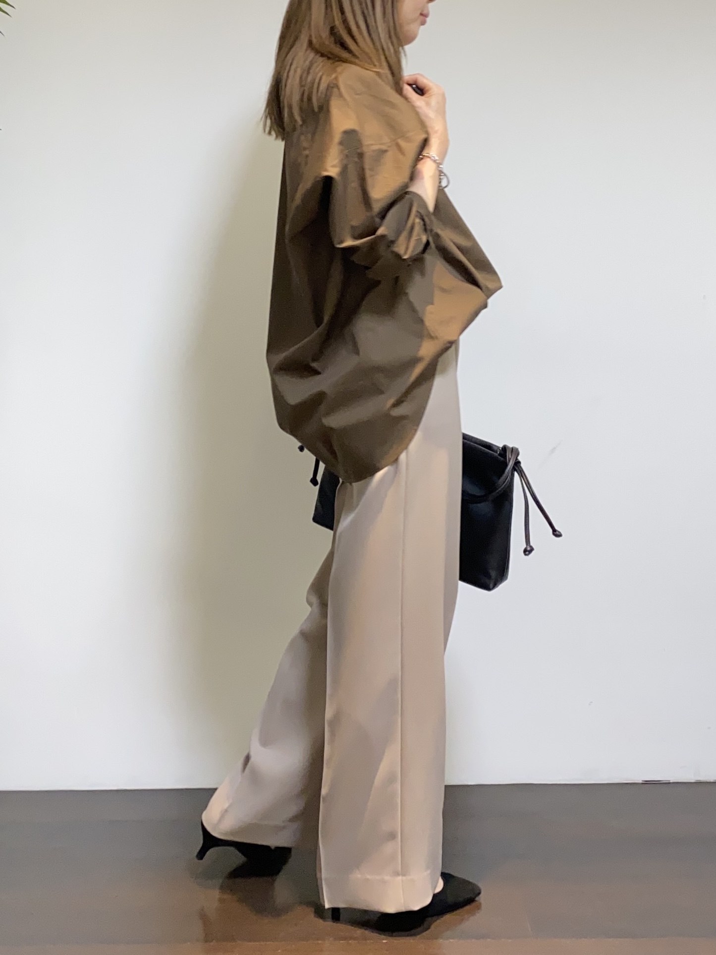 tomoさんの「UNTITLED｜コットンドルマンシャツ」を使ったコーディネート