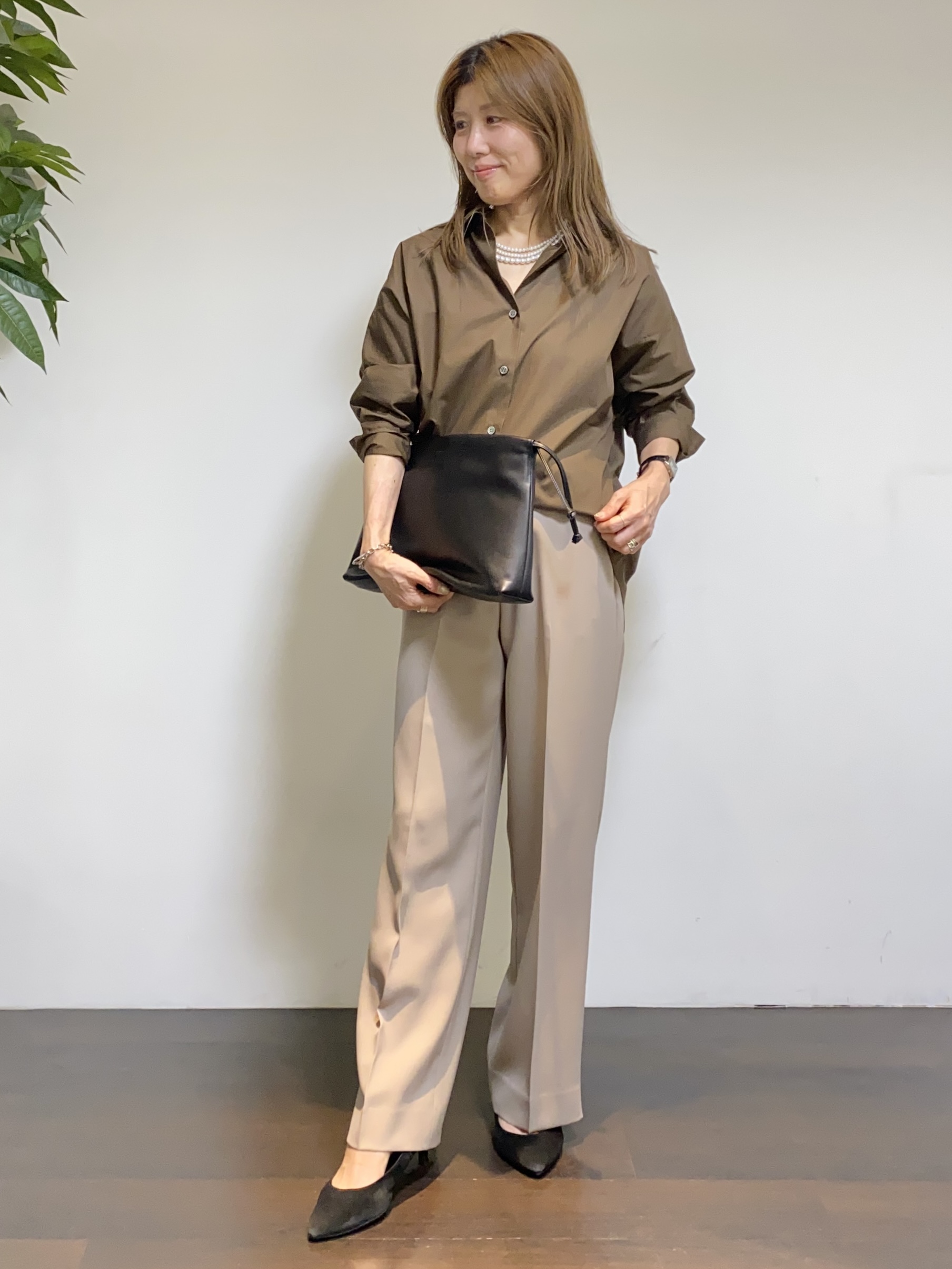 tomoさんの「UNTITLED｜コットンドルマンシャツ」を使ったコーディネート