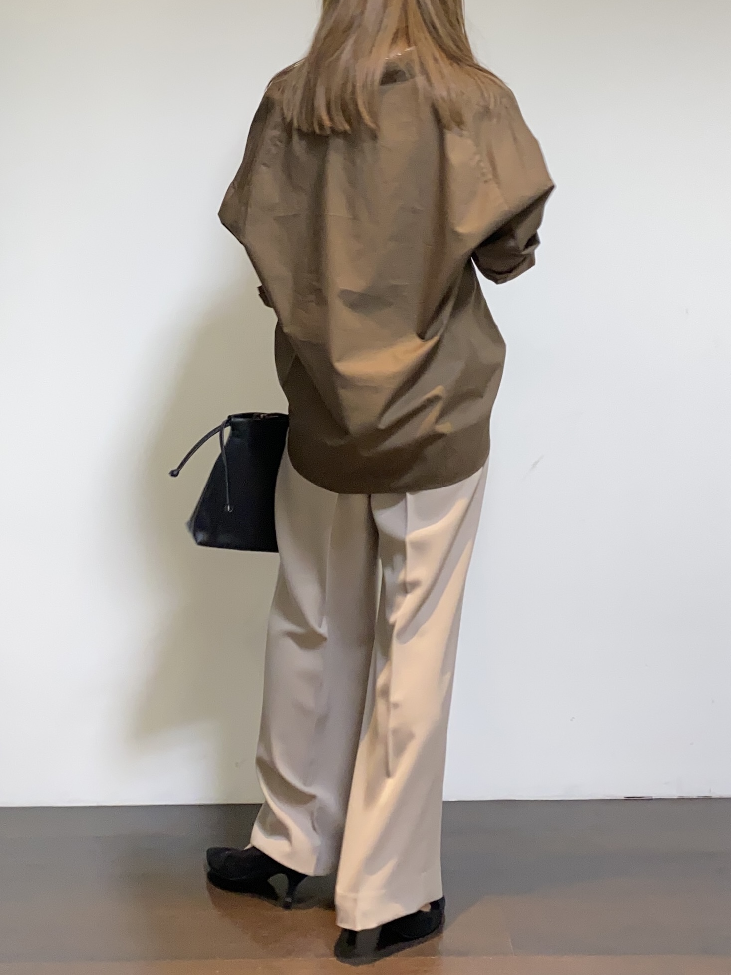 tomoさんの「UNTITLED｜コットンドルマンシャツ」を使ったコーディネート