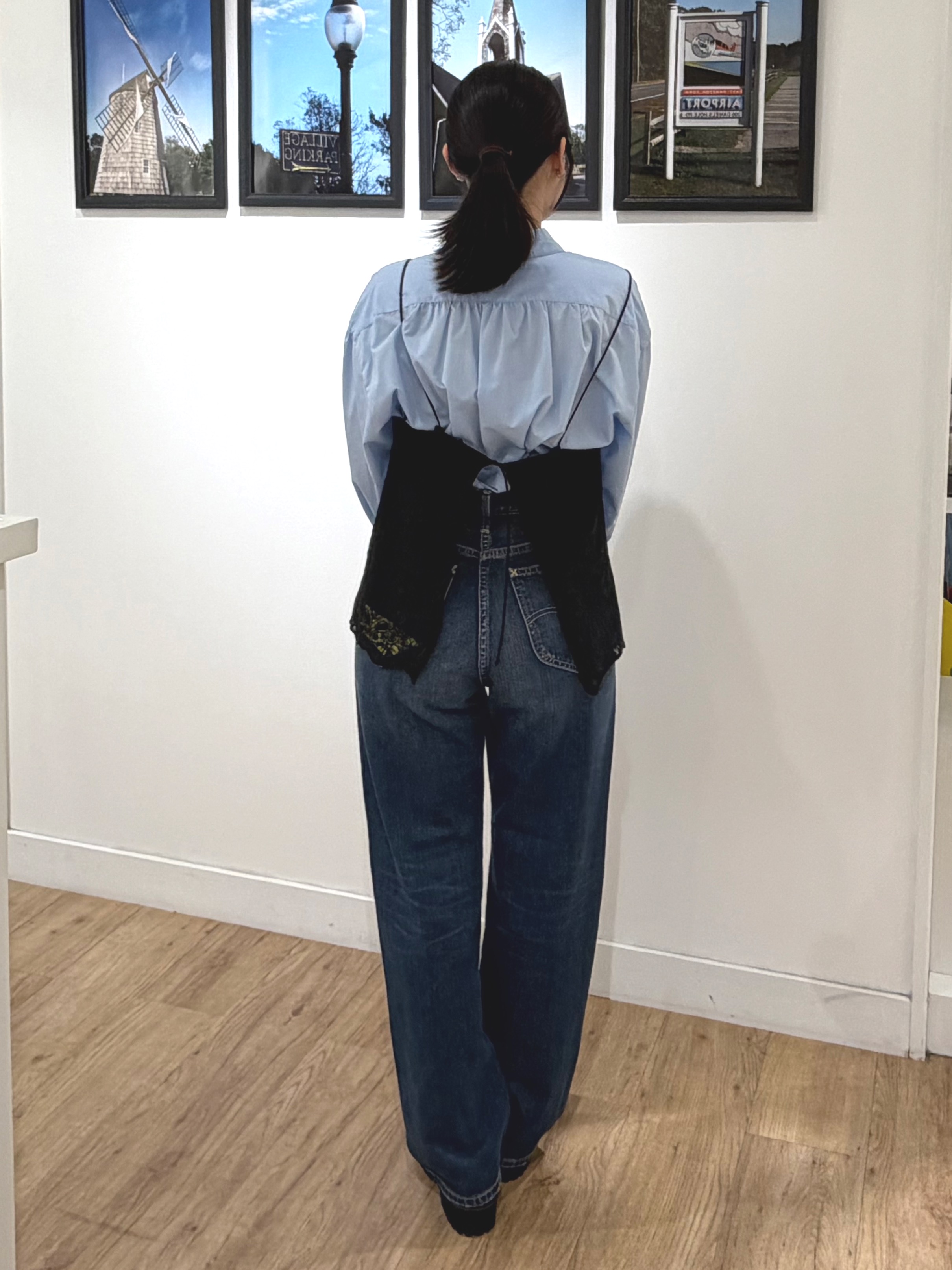 秦美里さんの「Dessin｜【秋の新作】タイプライターギャザースリーブシャツ」を使ったコーディネート