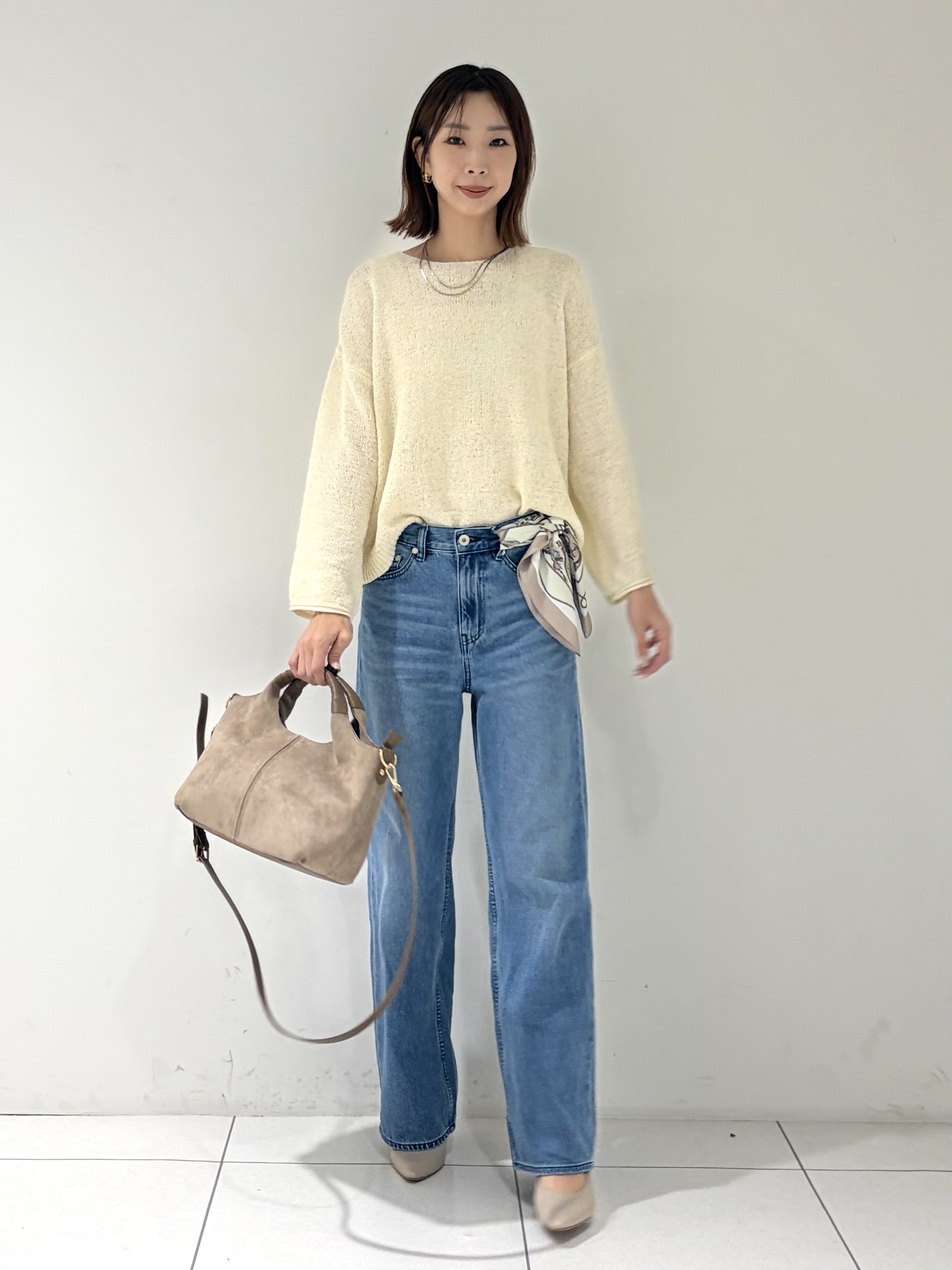 shioriさんの「INDIVI｜【洗える／程よいシアー感】凹凸素材ニット」を使ったコーディネート