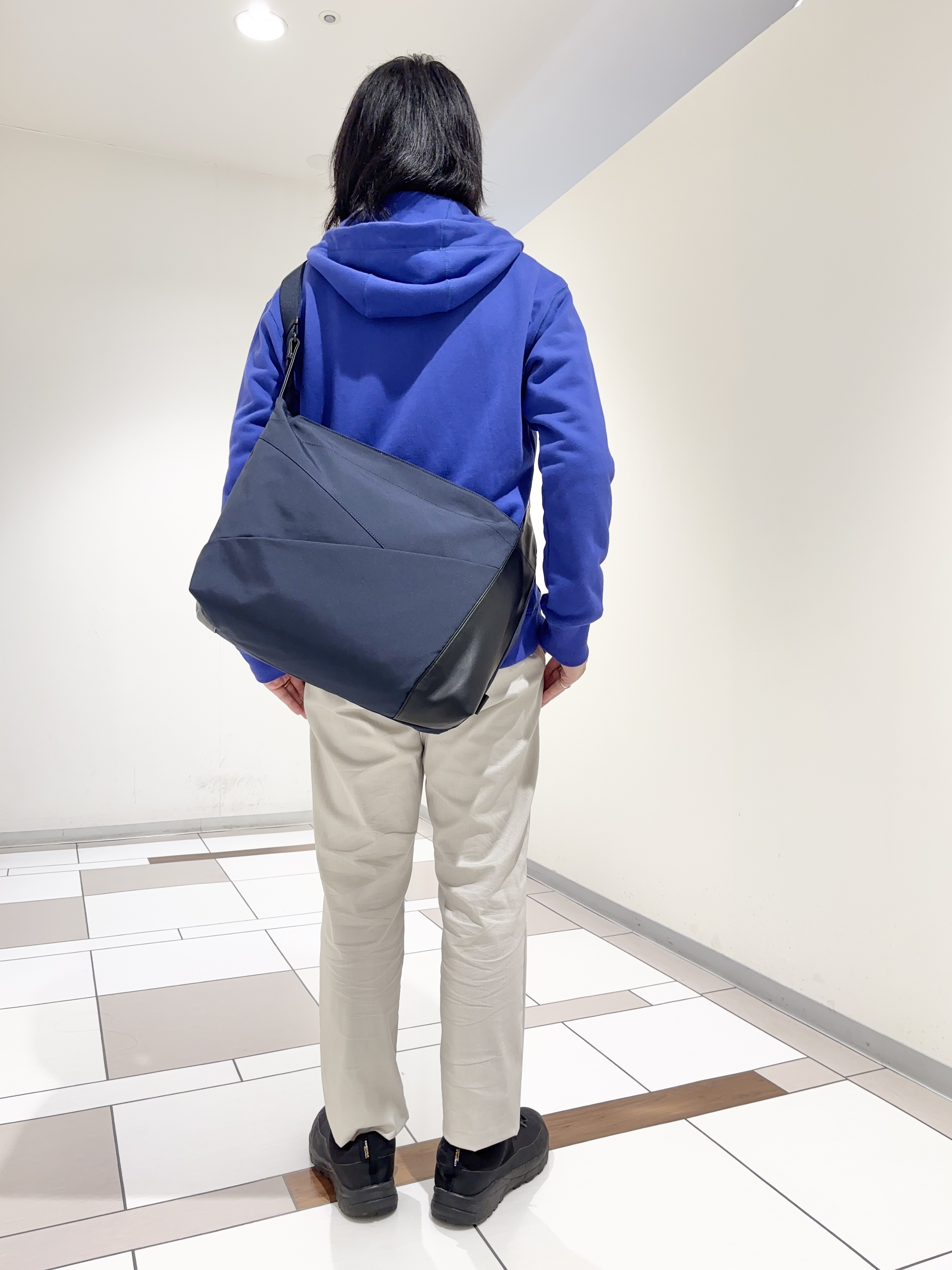 及川さんの「TAKEO KIKUCHI｜【BOWLER HAT LABEL】ジップアップ スウェットパーカー」を使ったコーディネート