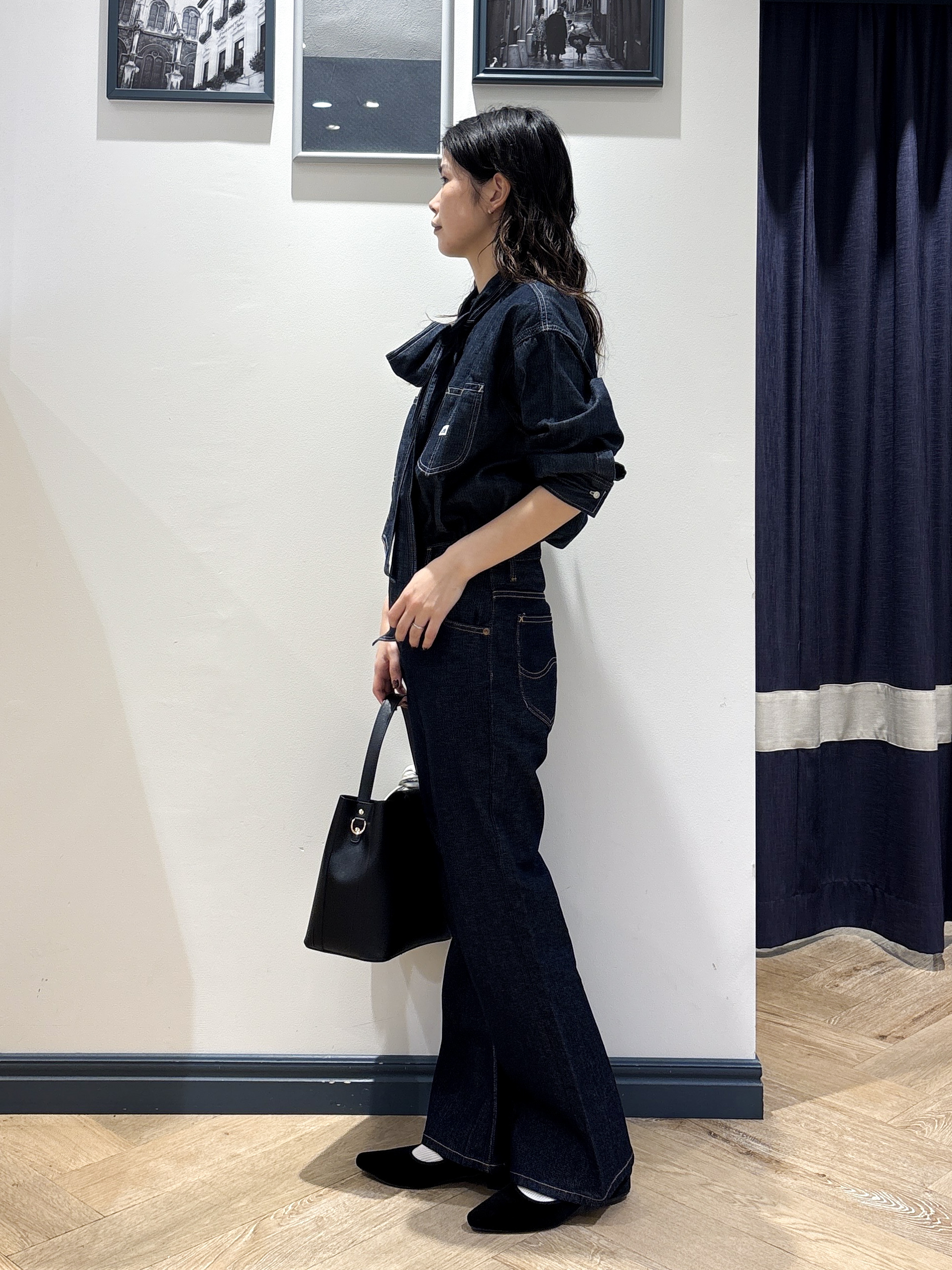 ayakaさんの「grove｜【Lee&times;grove別注】DENIM BOWTIE SHIRTS」を使ったコーディネート