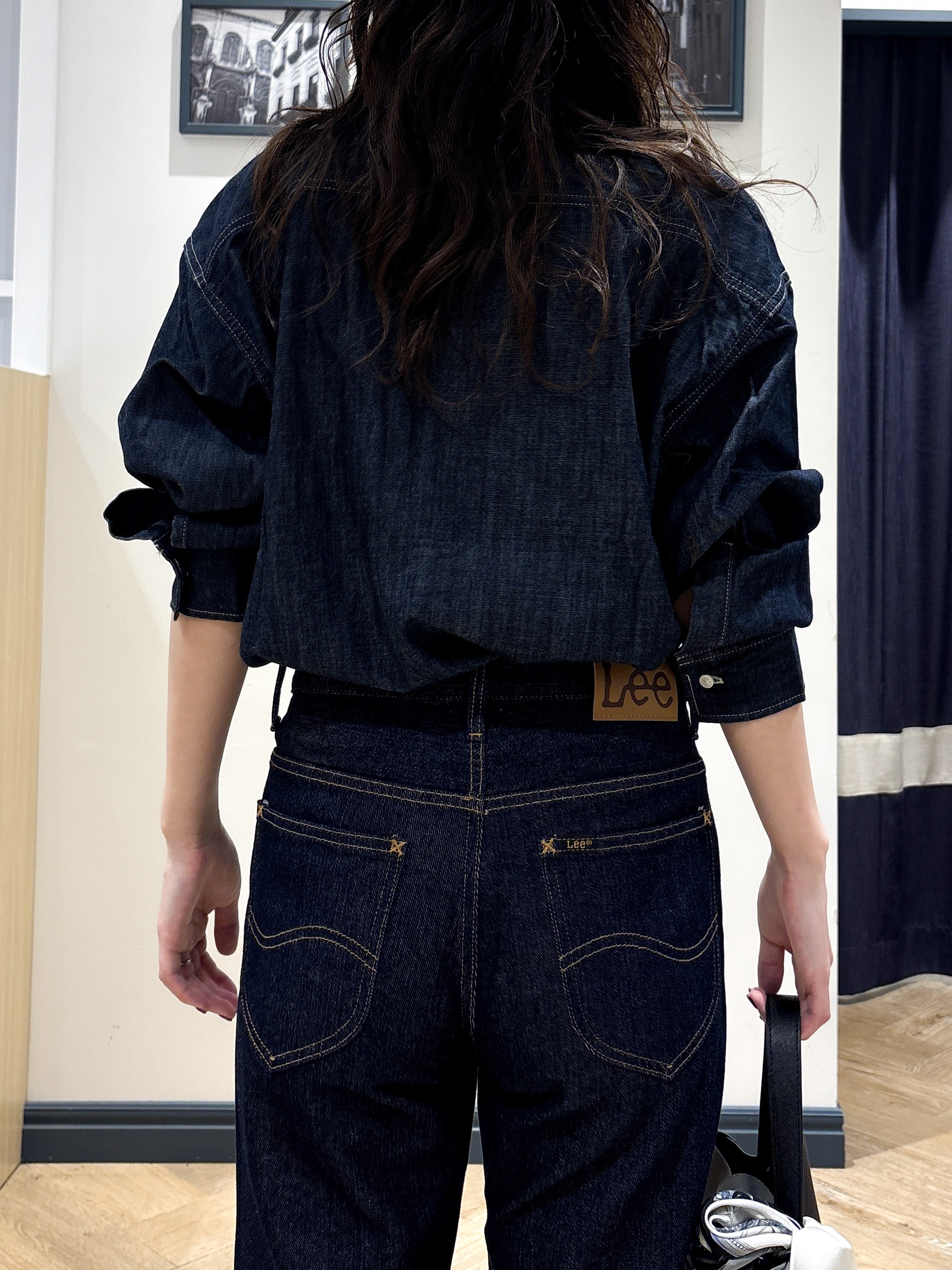ayakaさんの「grove｜【Lee&times;grove別注】DENIM BOWTIE SHIRTS」を使ったコーディネート