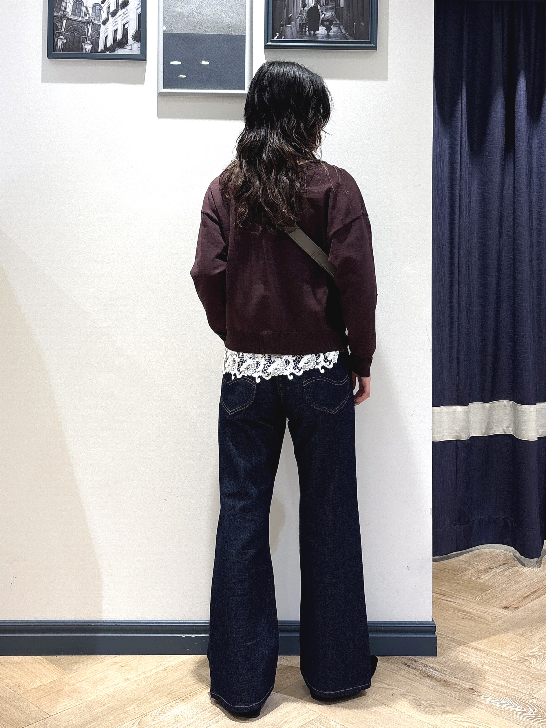 ayakaさんの「grove｜【前後2WAY】さりげなく、上品にきらめく ニットカーディガン」を使ったコーディネート