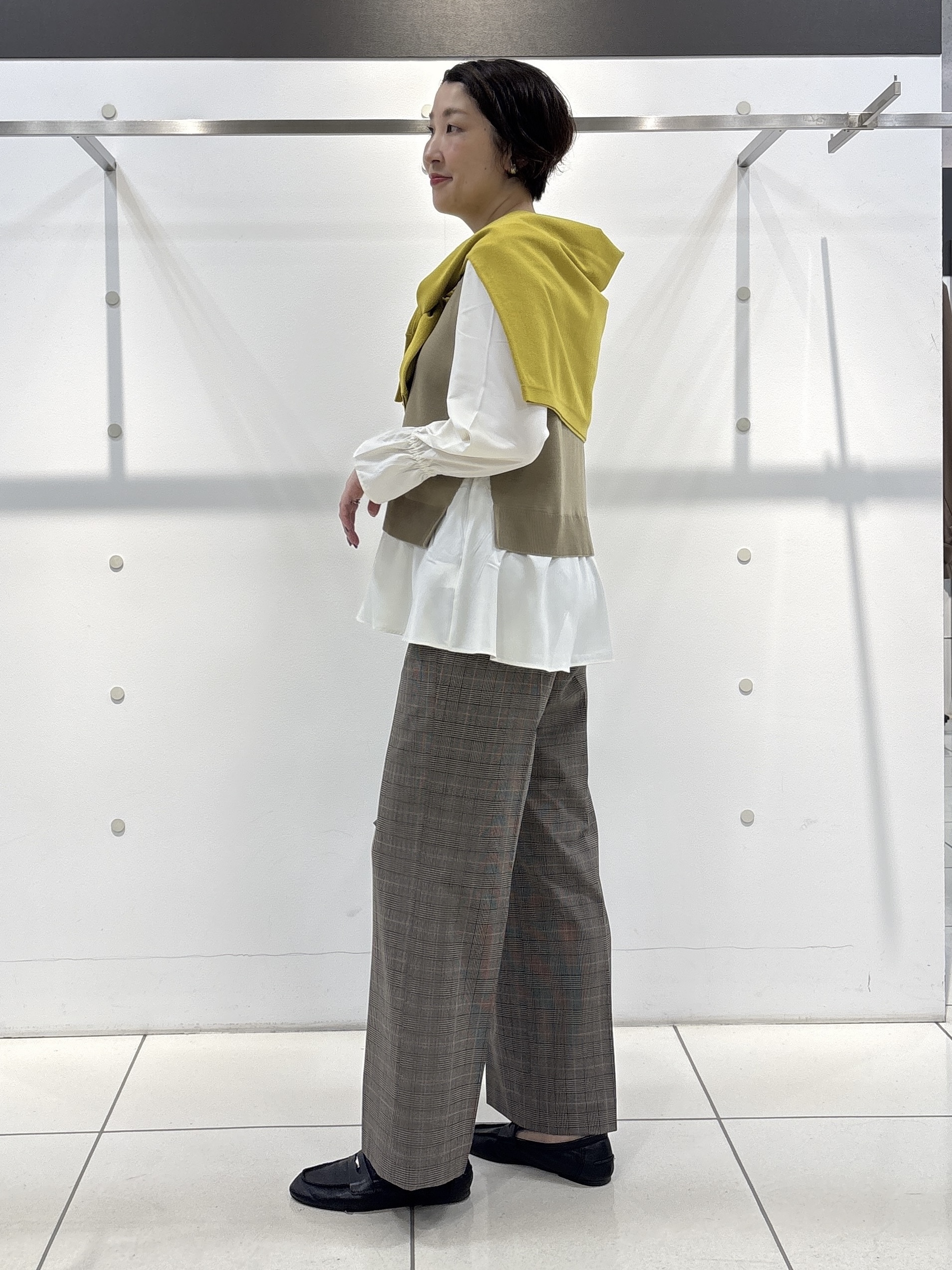 yuriさんの「INDIVI｜【洗える／1枚でコーデ完成】重ね着風ニットトップス」を使ったコーディネート