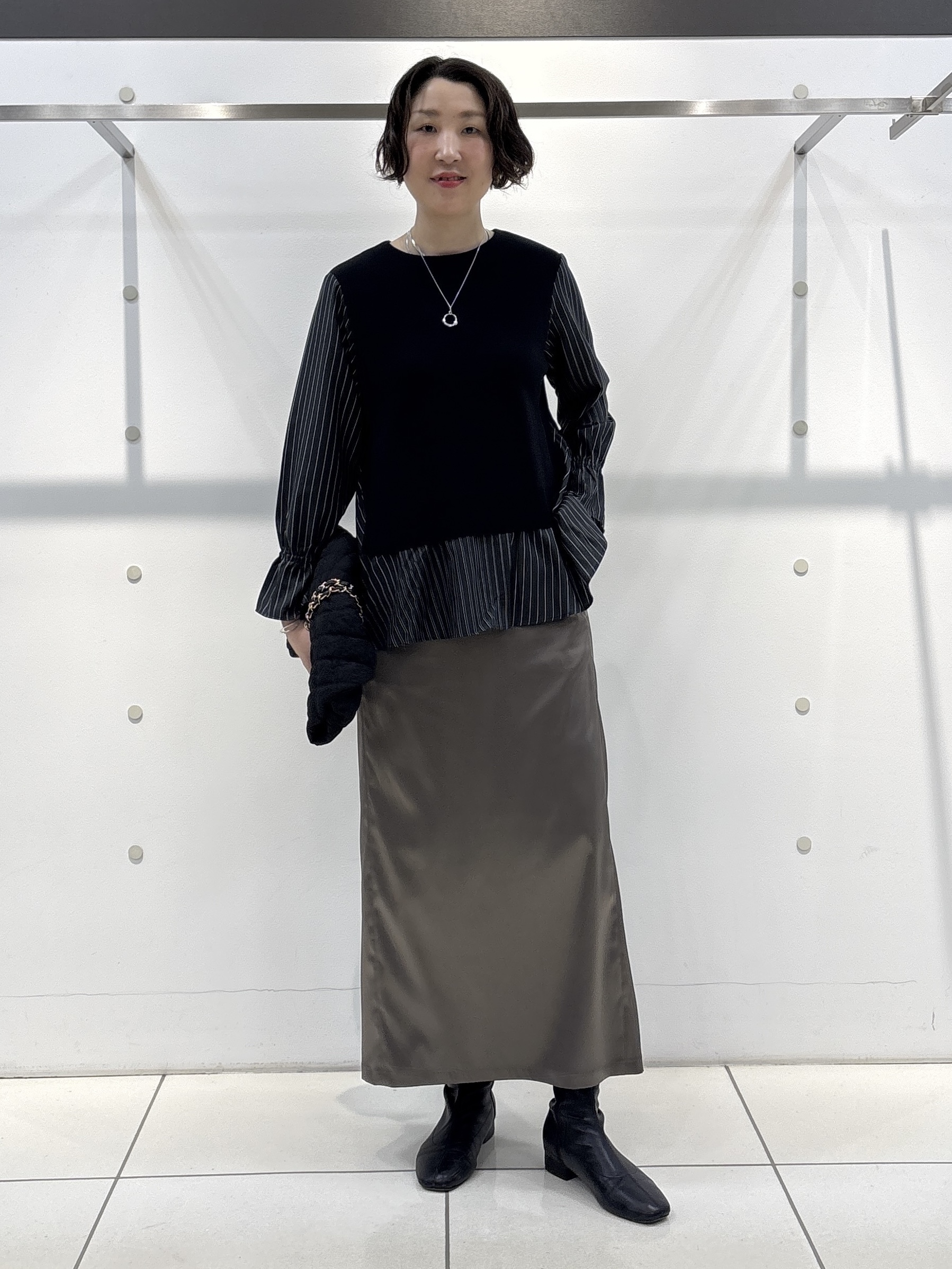 yuriさんの「INDIVI｜【洗える／1枚でコーデ完成】重ね着風ニットトップス」を使ったコーディネート