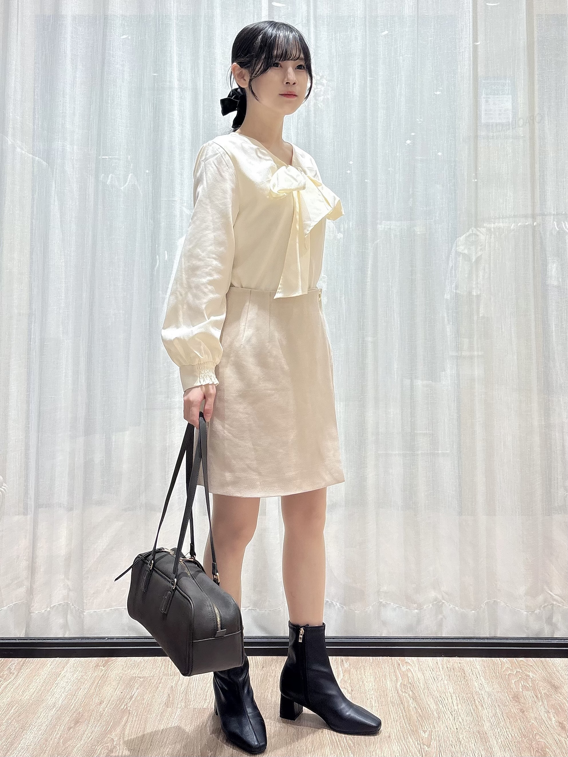 ぞうげさんの「OPAQUE.CLIP｜【チェック／無地】ボウタイブラウス《洗濯機OK／イージーアイロン》」を使ったコーディネート