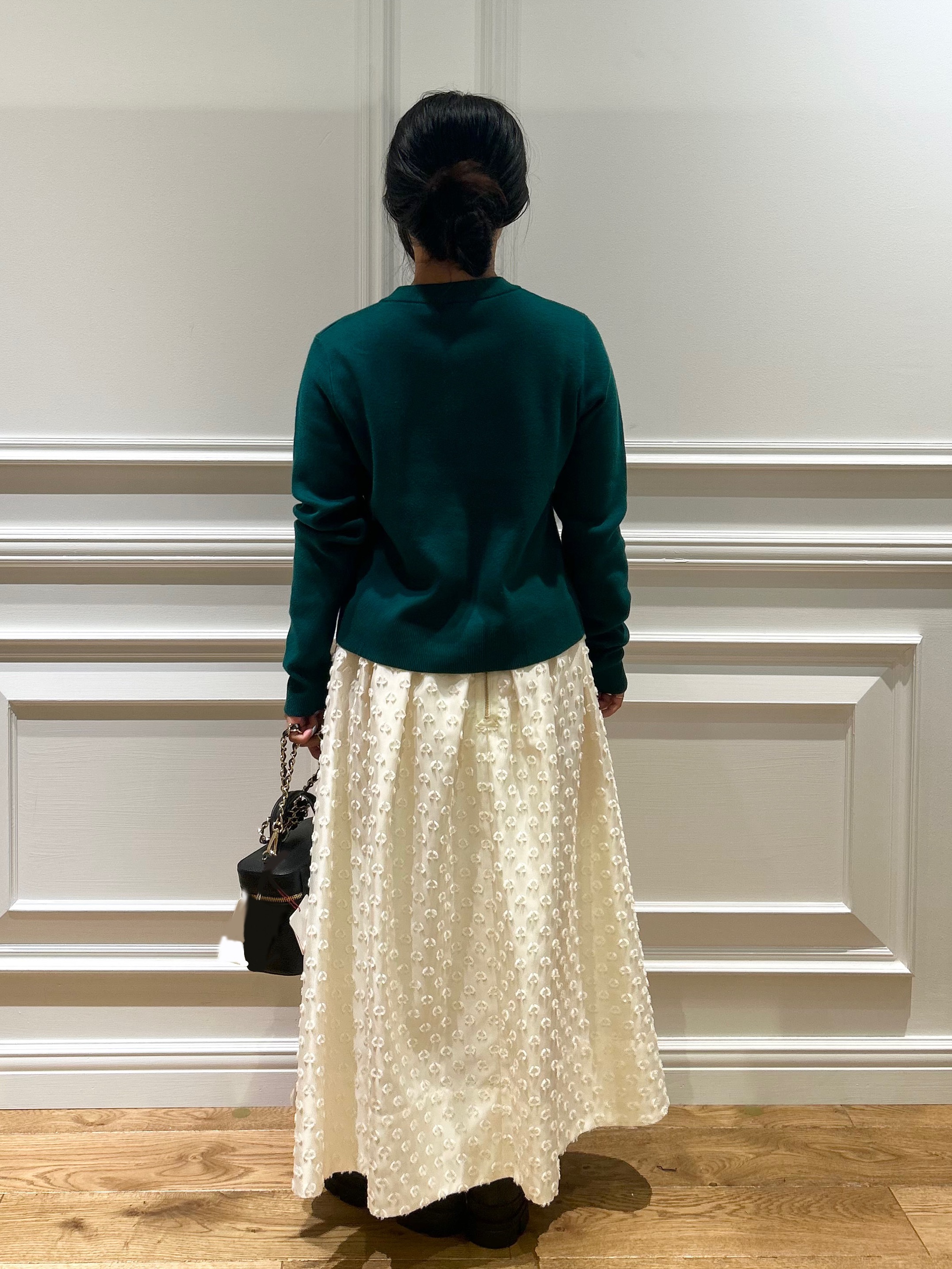 とりみさんの「DRESSTERIOR｜【5色展開/ウォッシャブル】コットンカシミヤカーディガン」を使ったコーディネート