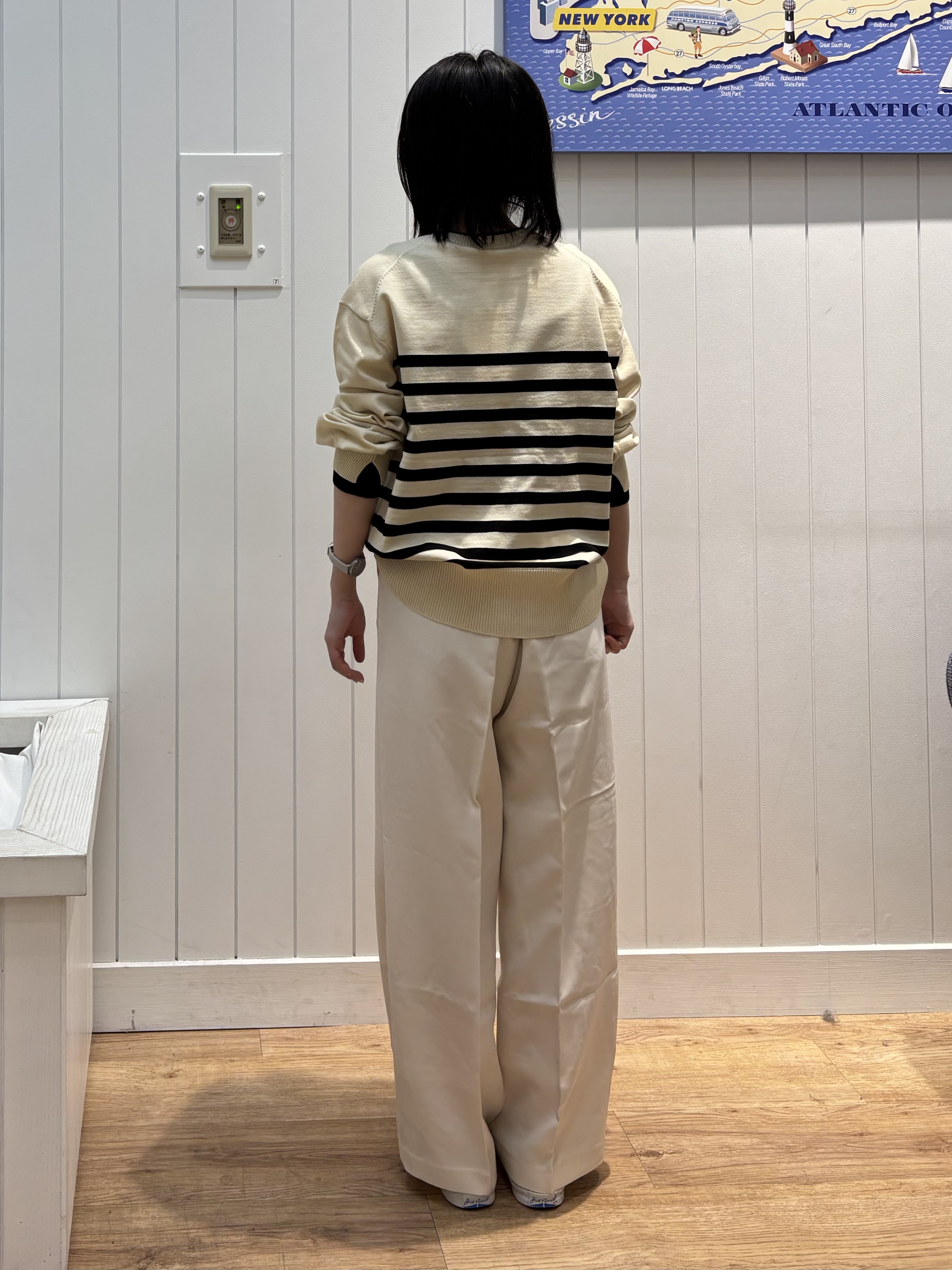 OKADAさんの「Dessin｜【洗濯機ＯＫ】バイカラー配色クルーネックニット」を使ったコーディネート