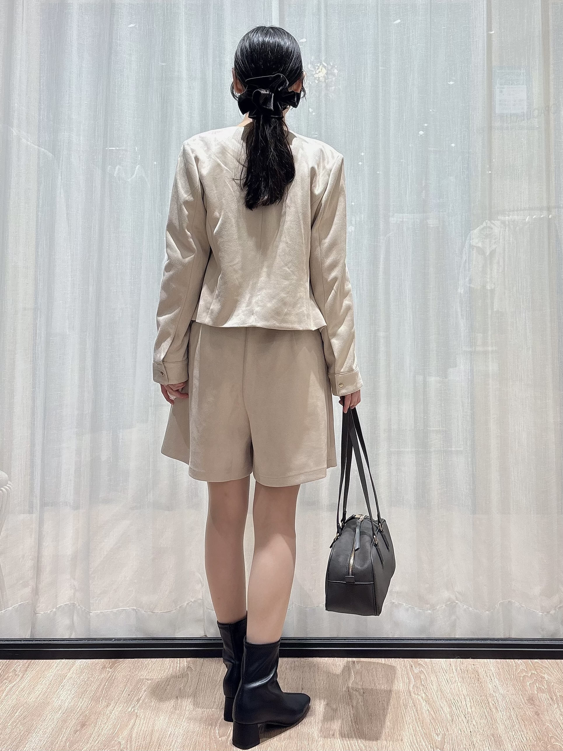 ぞうげさんの「OPAQUE.CLIP｜【洗える】レザー調／スウェード風ノーカラーブルゾン」を使ったコーディネート