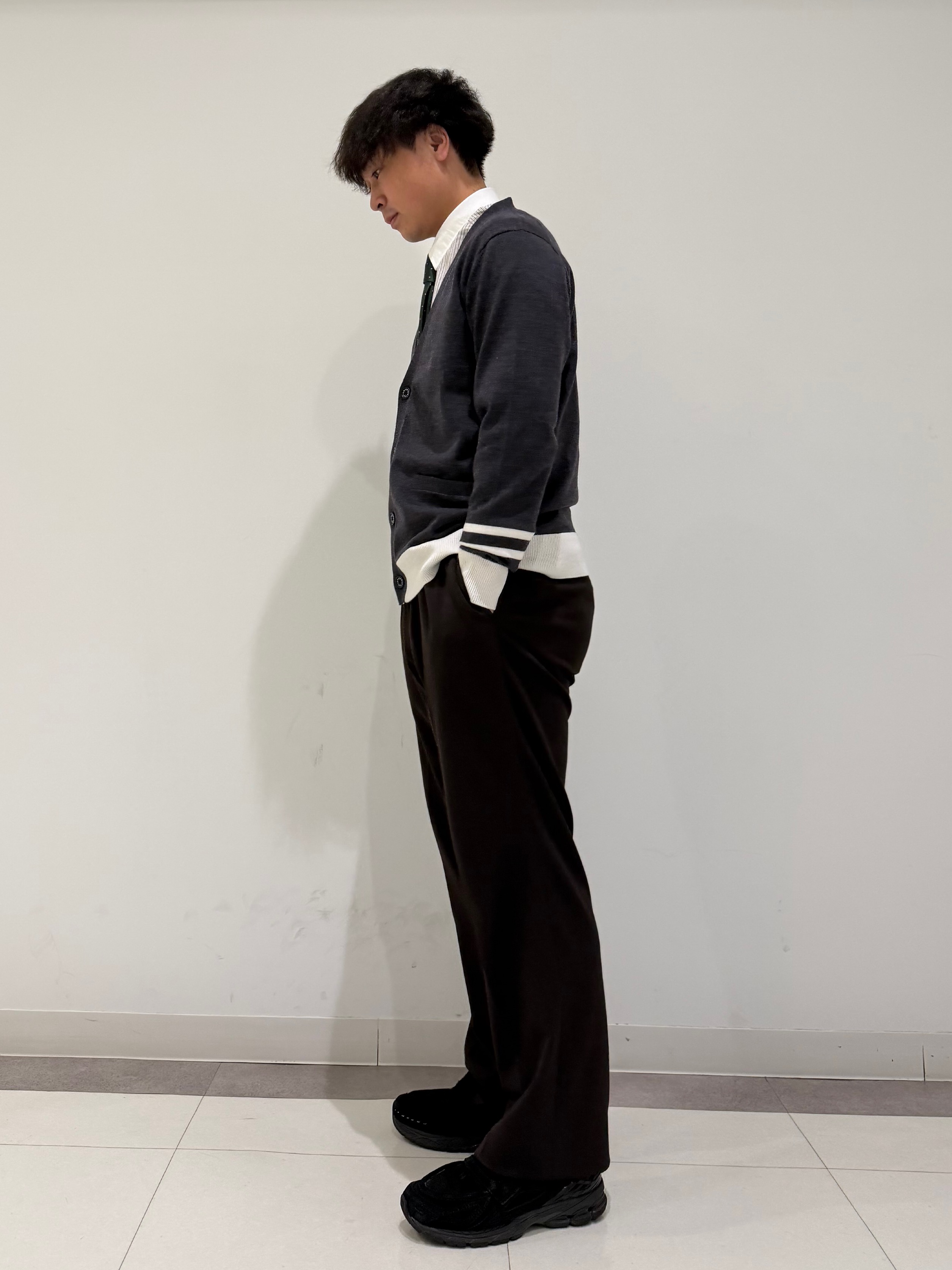 MATSUBARAさんの「DRESSTERIOR｜◆ゼニアバルーファ キャッシュウール カーディガン」を使ったコーディネート