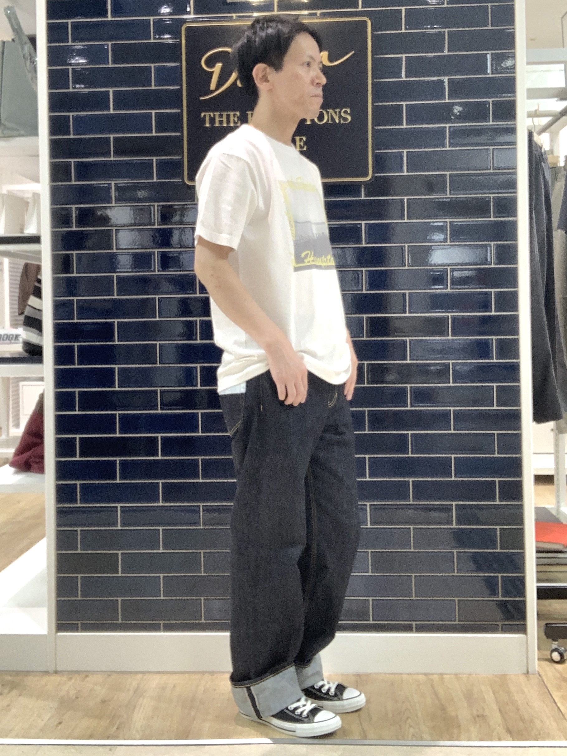 Takaさんの「Dessin｜グラフィックTシャツ」を使ったコーディネート