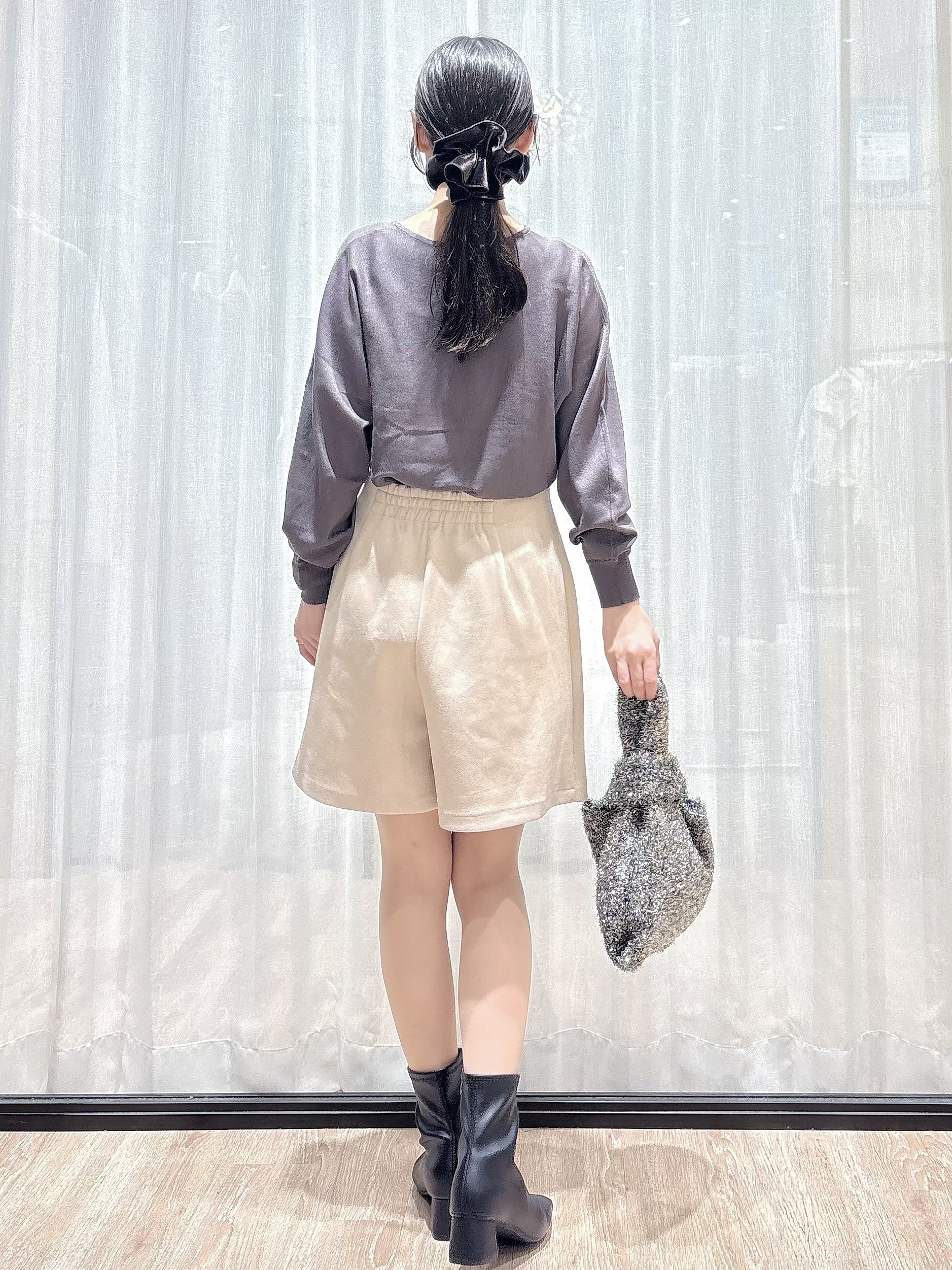 ぞうげさんの「OPAQUE.CLIP｜【8色／S-3Lサイズ】ビジュー付きドルマンニット《洗濯機OK／抗ピリング》」を使ったコーディネート