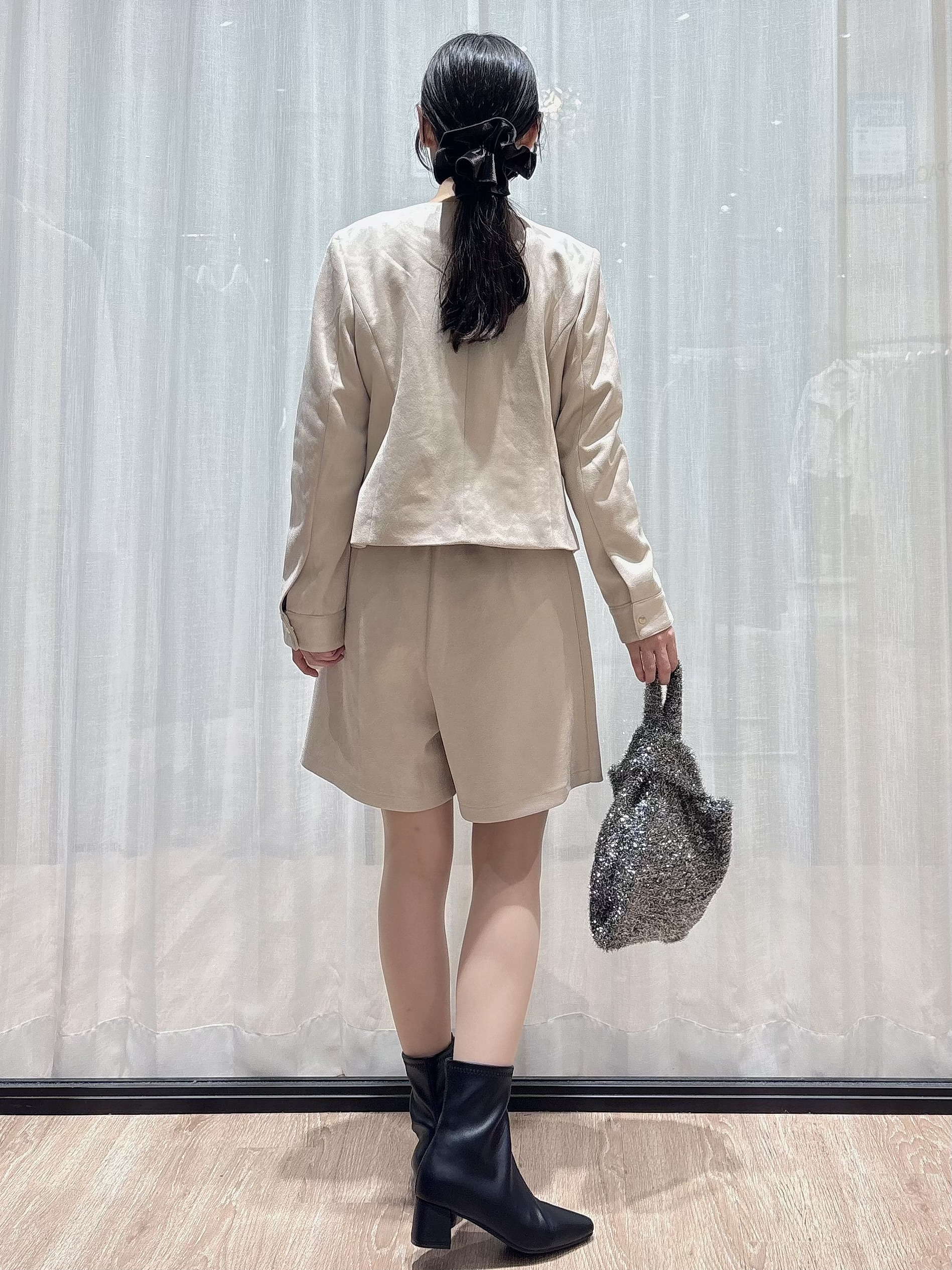 ぞうげさんの「OPAQUE.CLIP｜【洗える】レザー調／スウェード風ノーカラーブルゾン」を使ったコーディネート