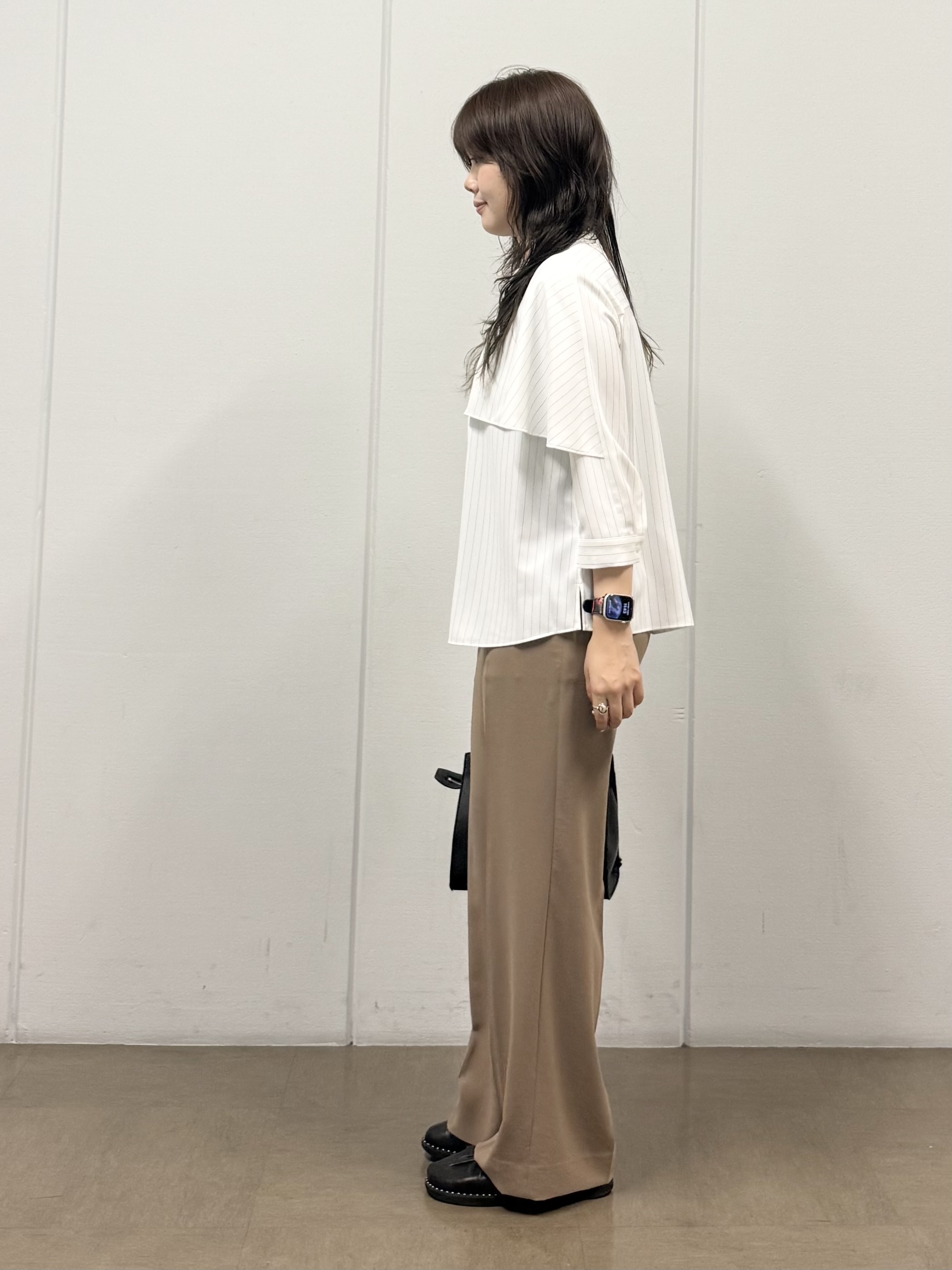 mizukiさんの「INDIVI｜【羽織りにも！/UVケア/着る日傘】ケープ風ブラウス」を使ったコーディネート