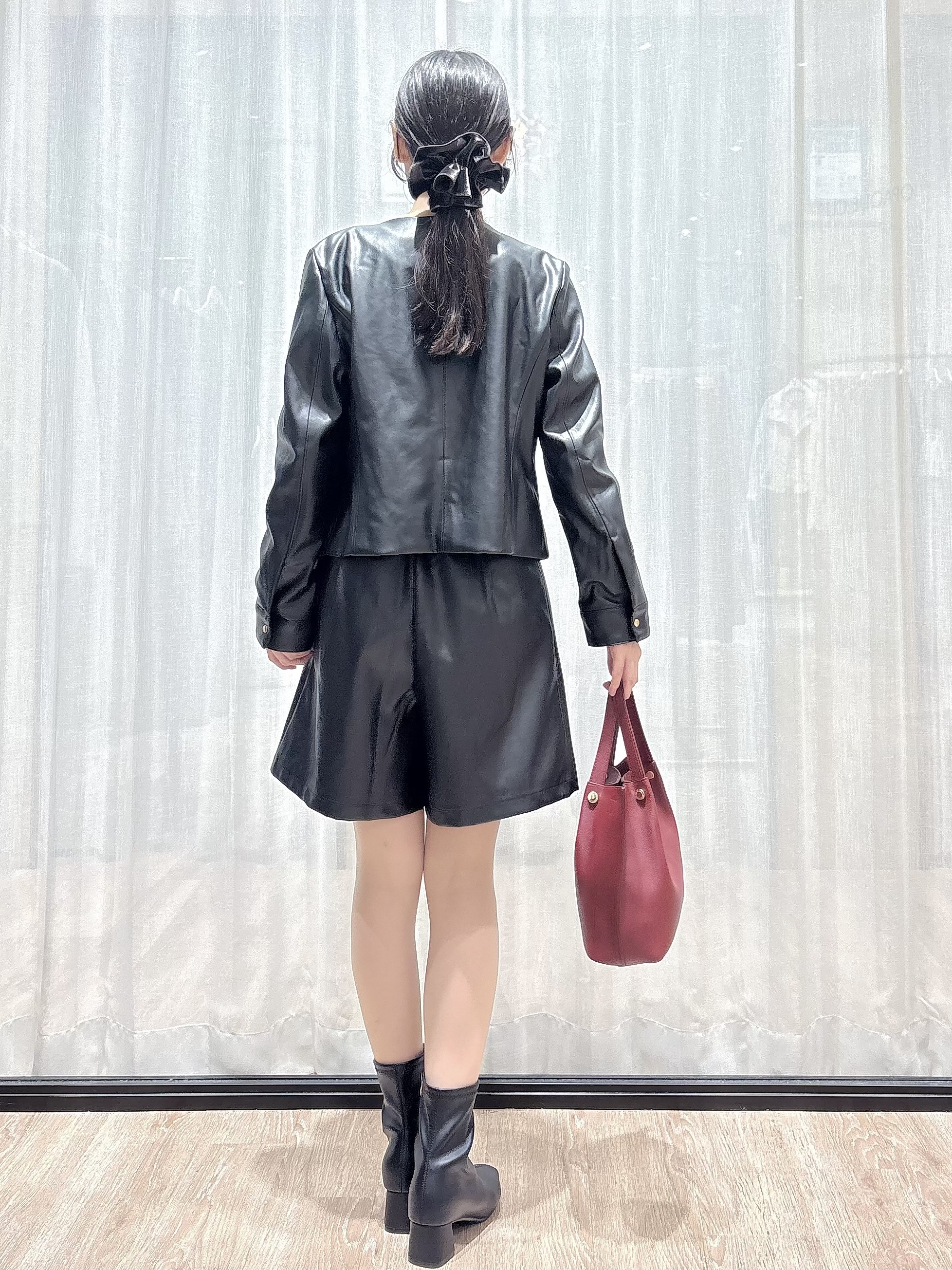 ぞうげさんの「OPAQUE.CLIP｜【洗える】レザー調／スウェード風ノーカラーブルゾン」を使ったコーディネート