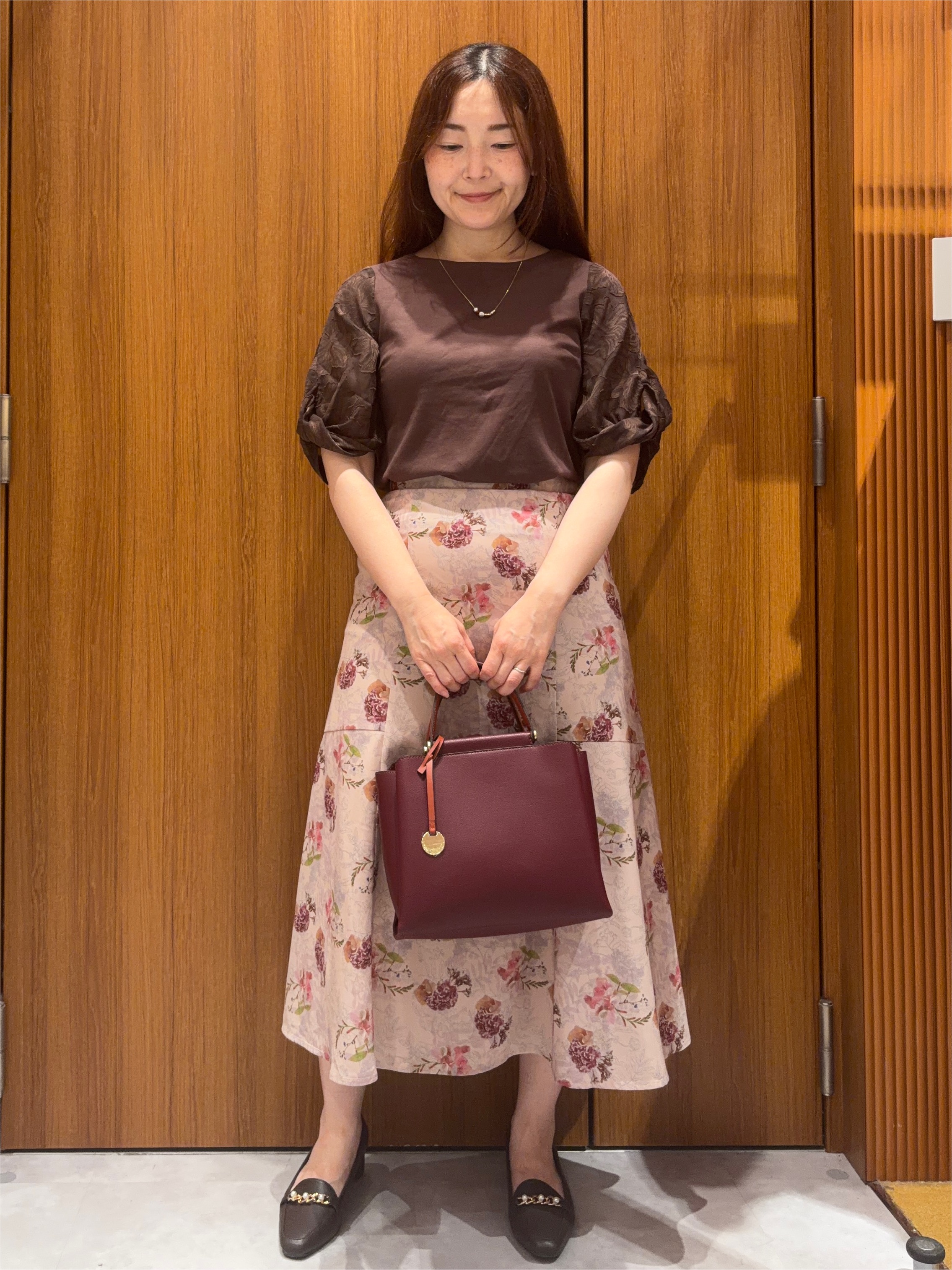 アスカさんの「index｜花柄ジャカード５分袖トップス《接触冷感／UVケア／洗濯機OK》」を使ったコーディネート
